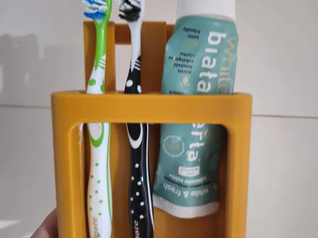 6 mm glass holder – 2 toothbrushes + toothpaste
