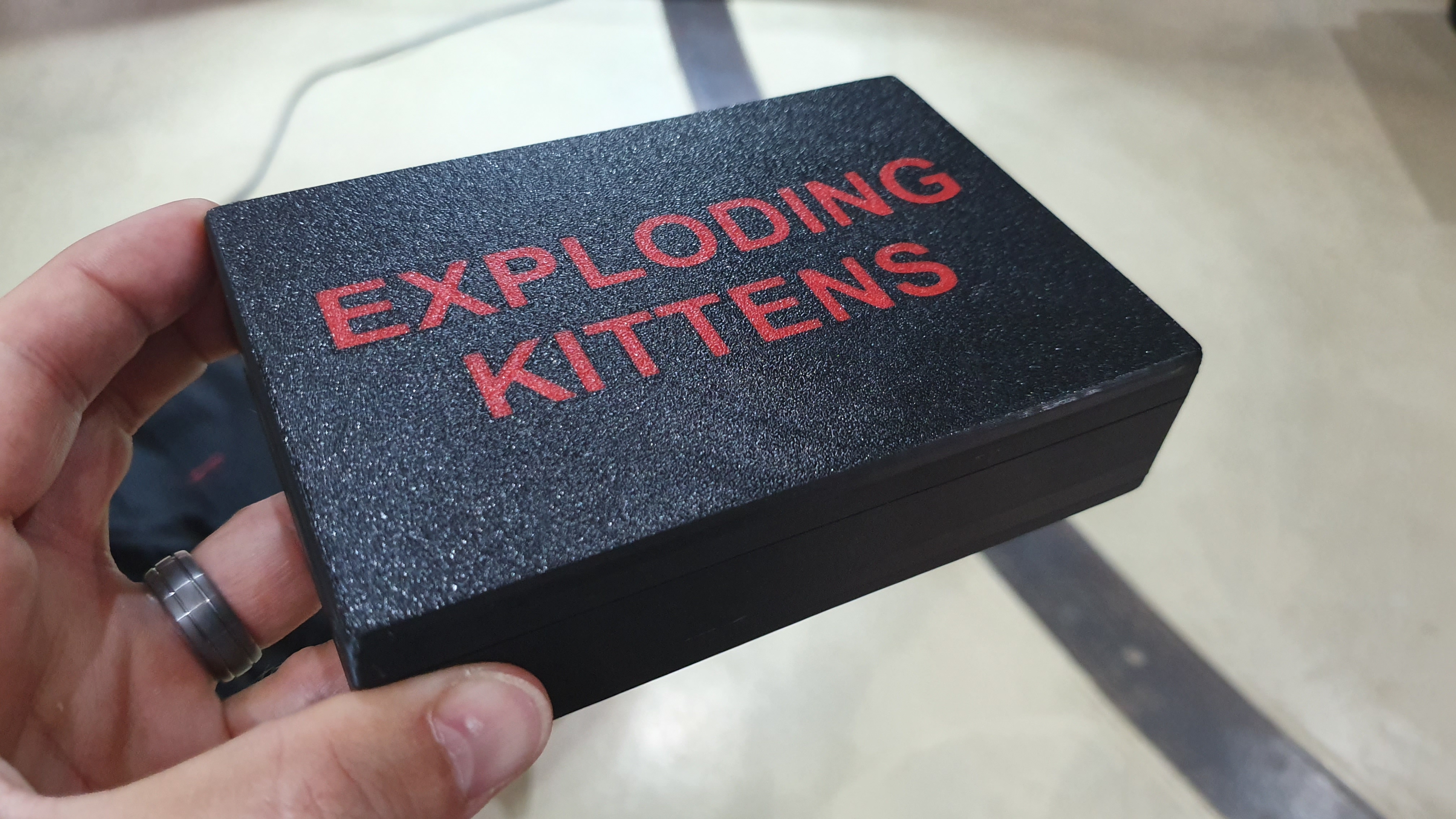 Exploding Kittens box / holder