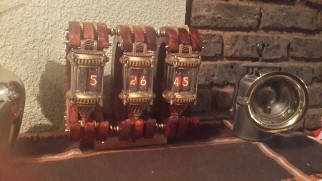 Nixie Tube Lantern Clock — miniatura 2