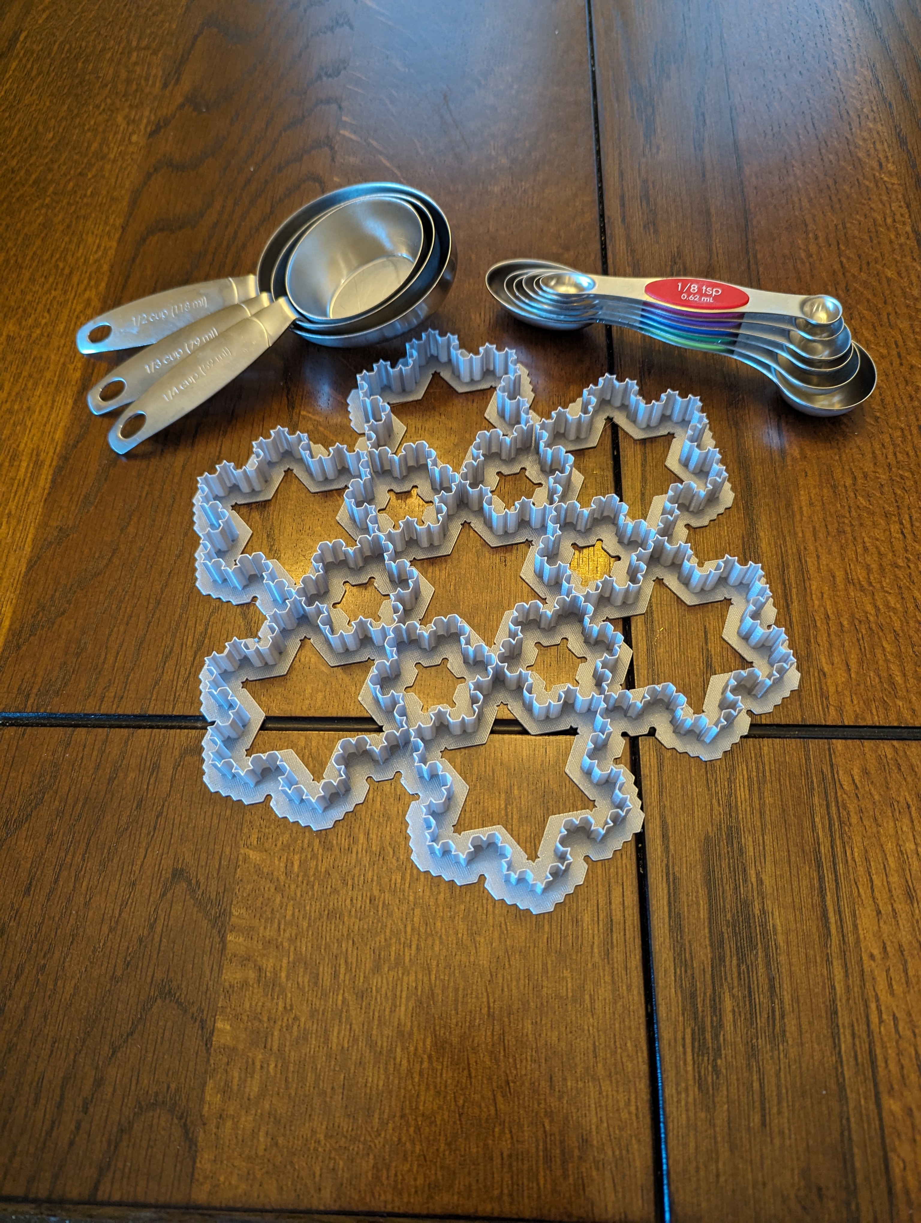 Koch snowflake cookie cutter (spiralized)