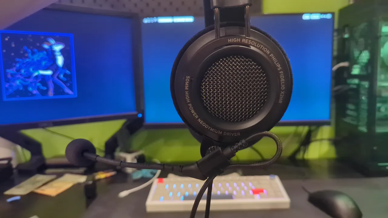 Phillips Fidelio X2HR Microphone mount by Nikoraasu Download