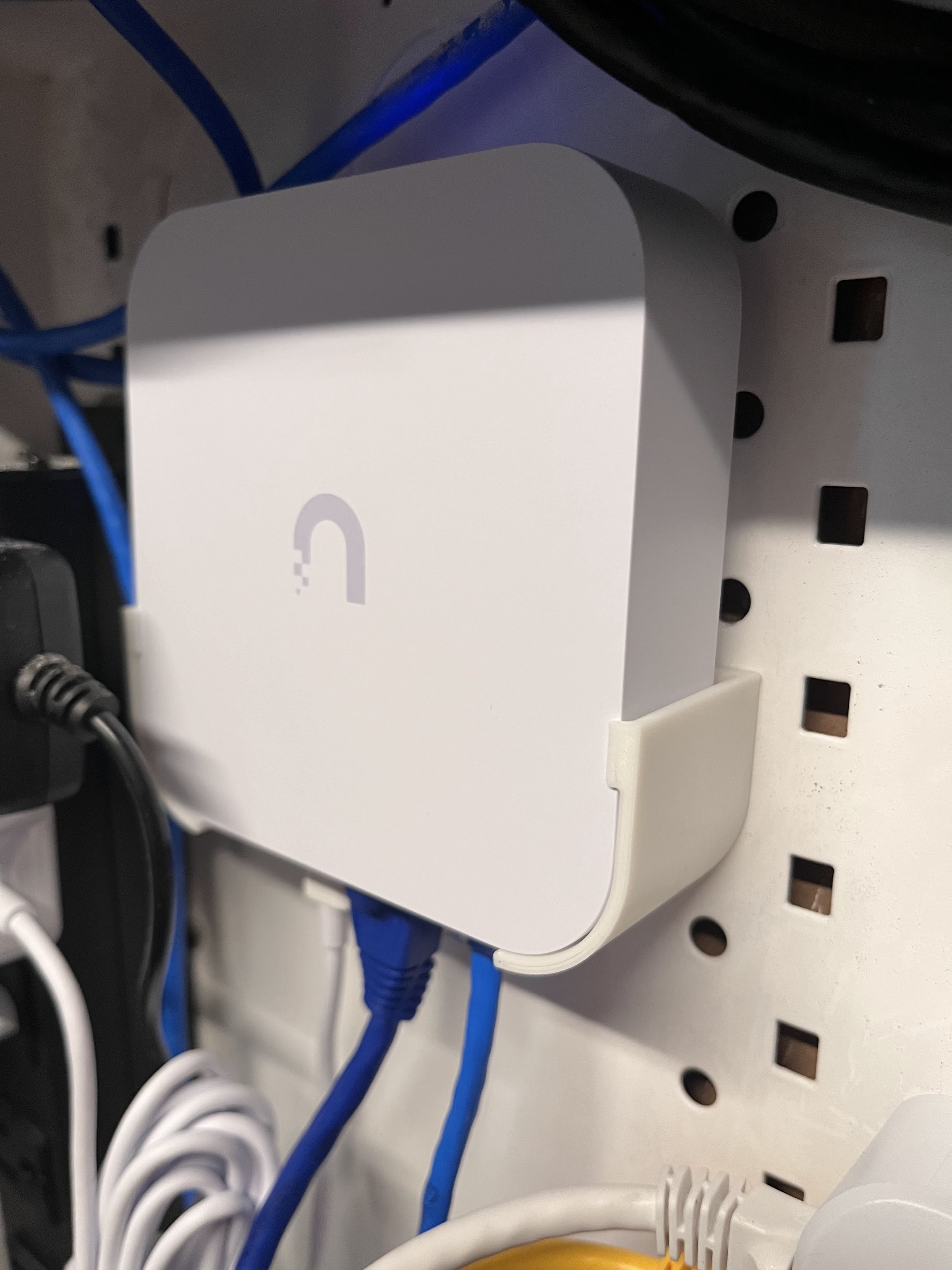 Unifi Gateway Lite (UXG Lite) wall mount or mount by Evie