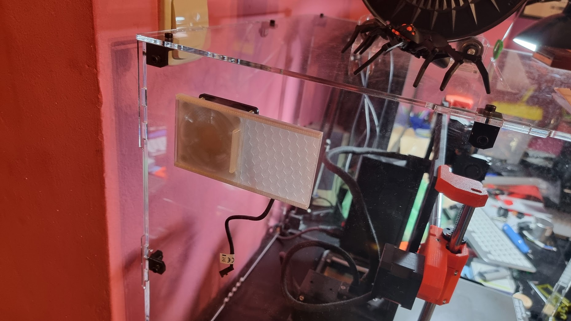 Tukkari TS box - sliding vent shutter / posuvný uzávěr ventilačního otvoru