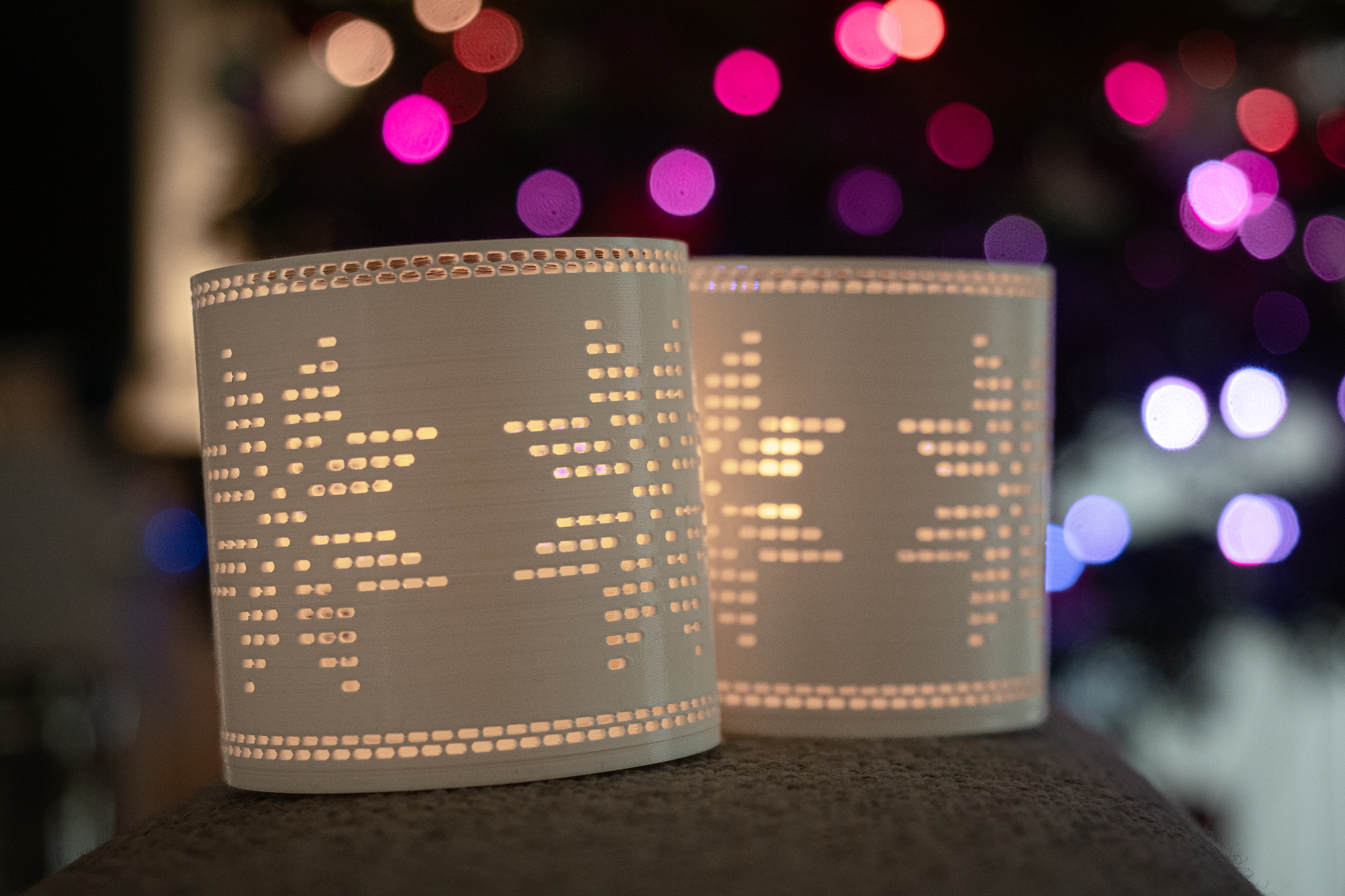 Snowflake dot hole lantern