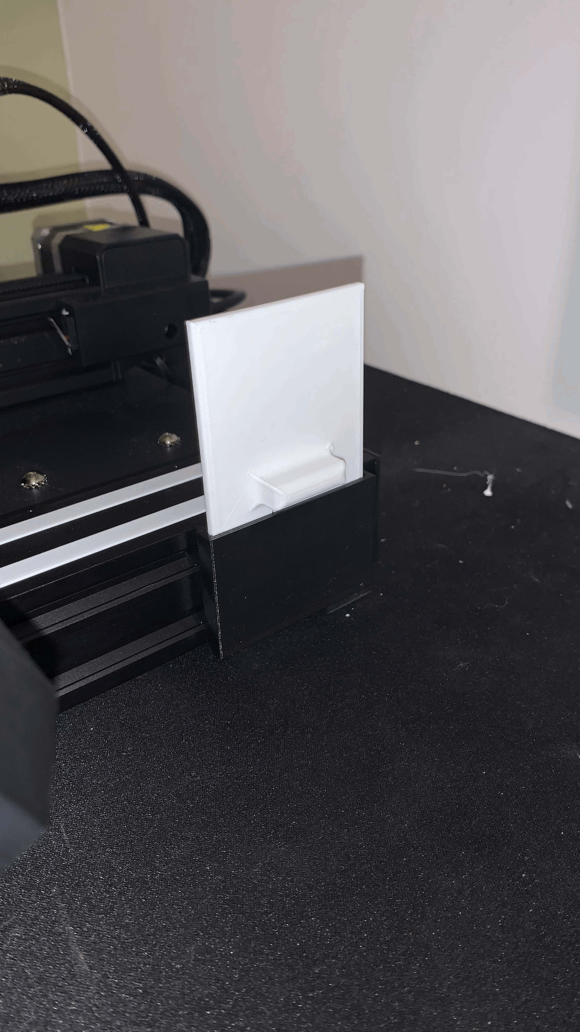 Ender 3 V2 Screen Cover Holder