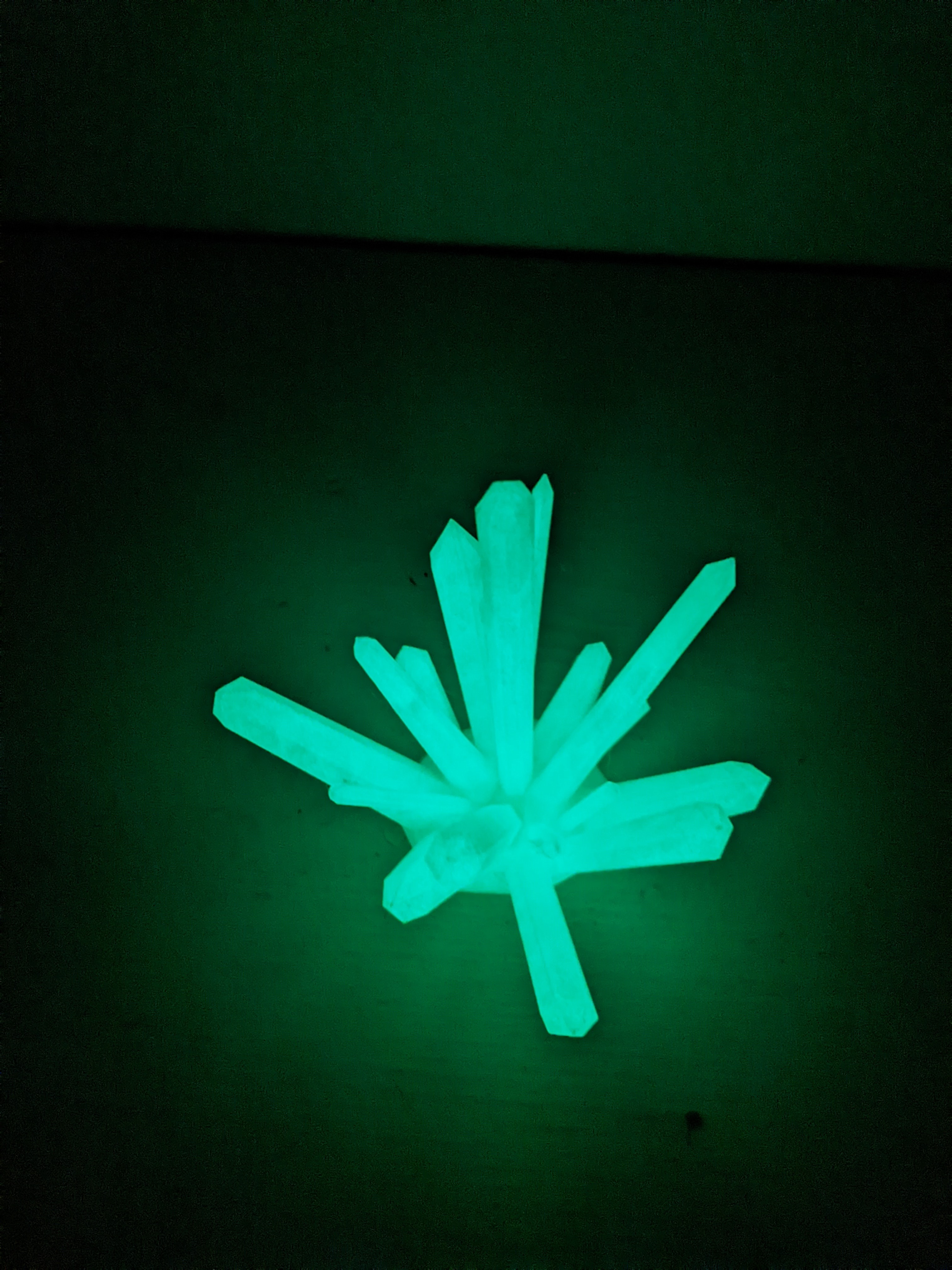 Miniatura 5 do modelo 3D Crystal Cluster
