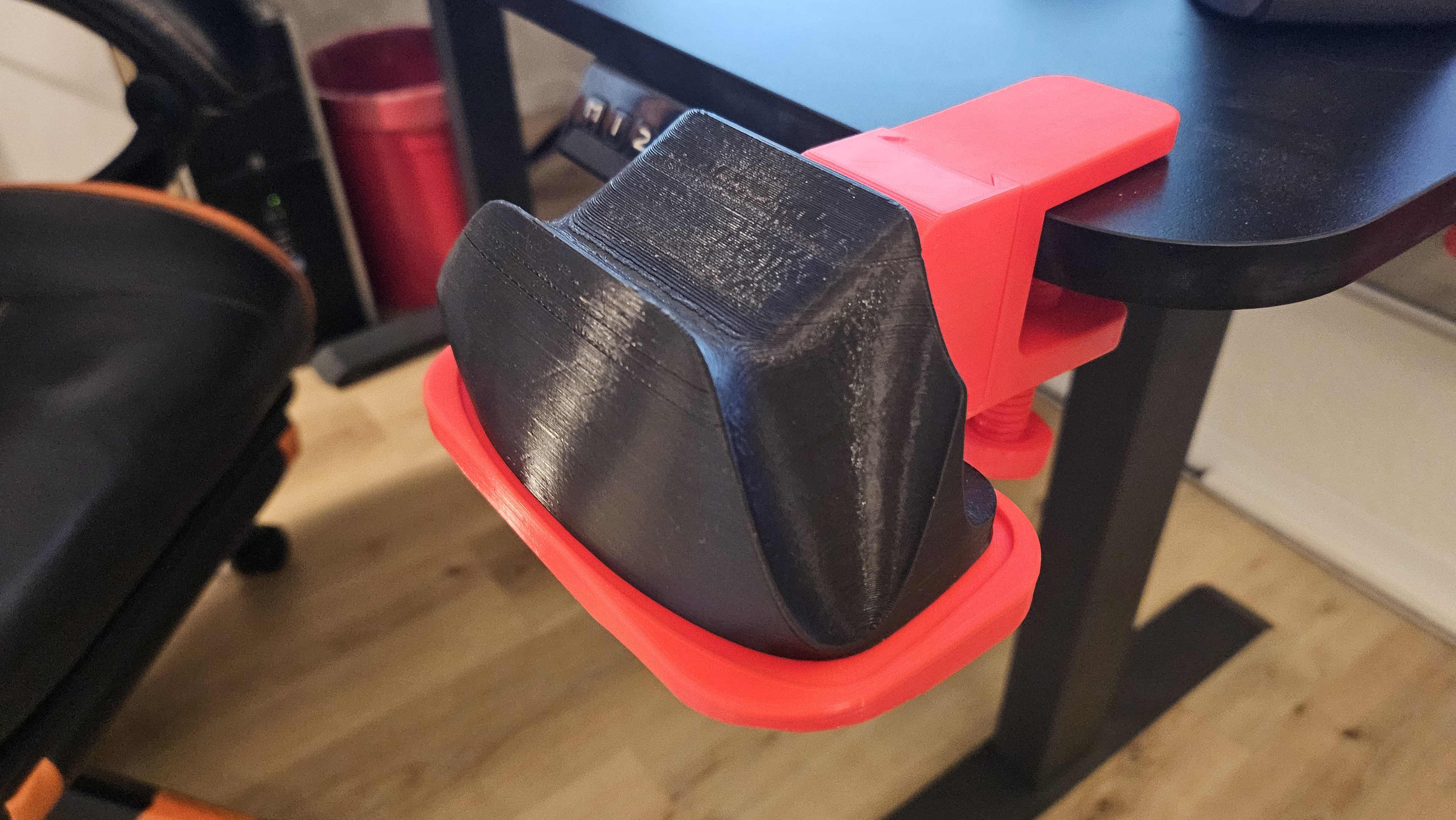 Miniatura 3 do modelo 3D Desk Xbox Controller Holder