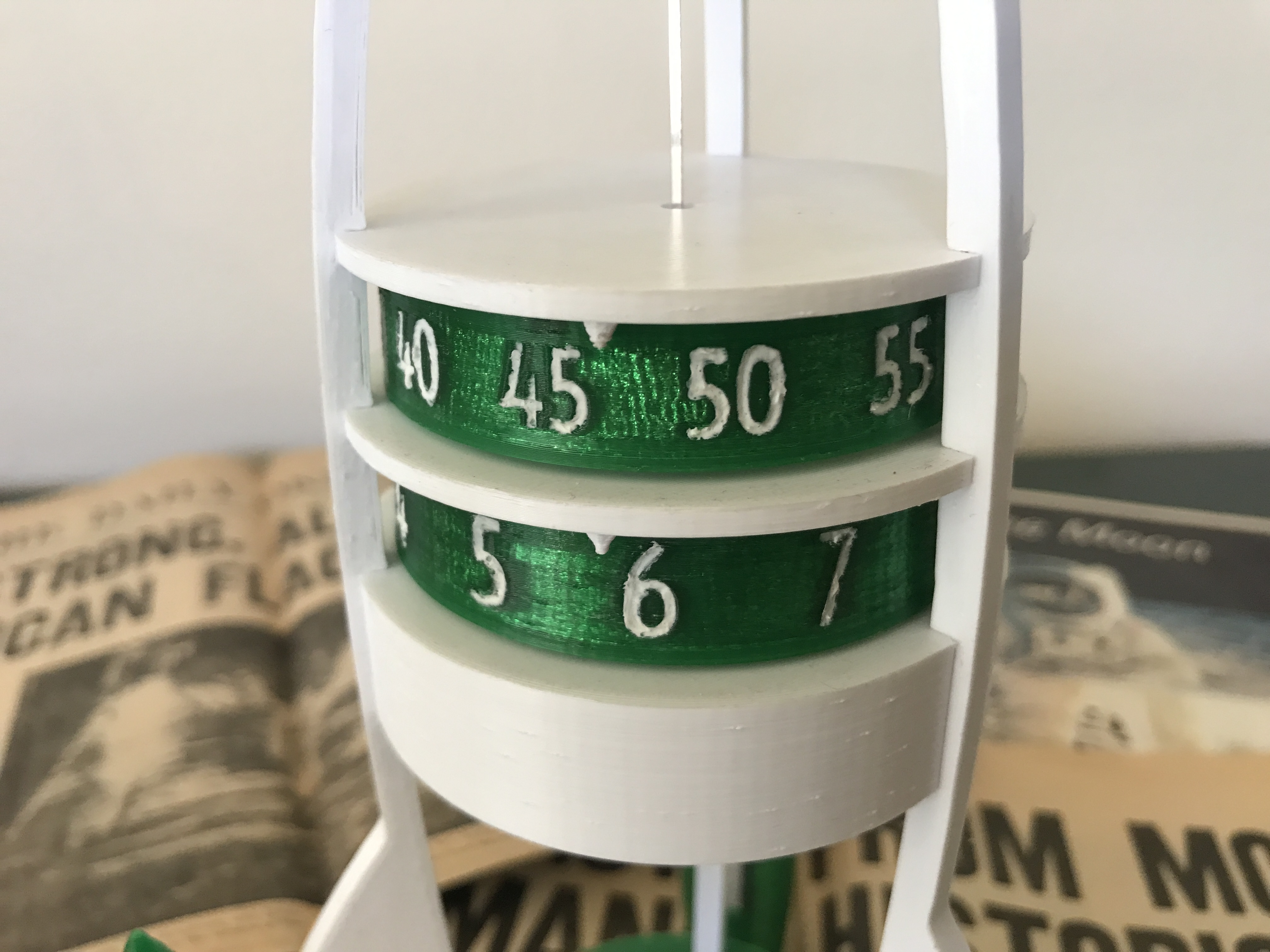 Miniatura 2 do modelo 3D Rocket Clock