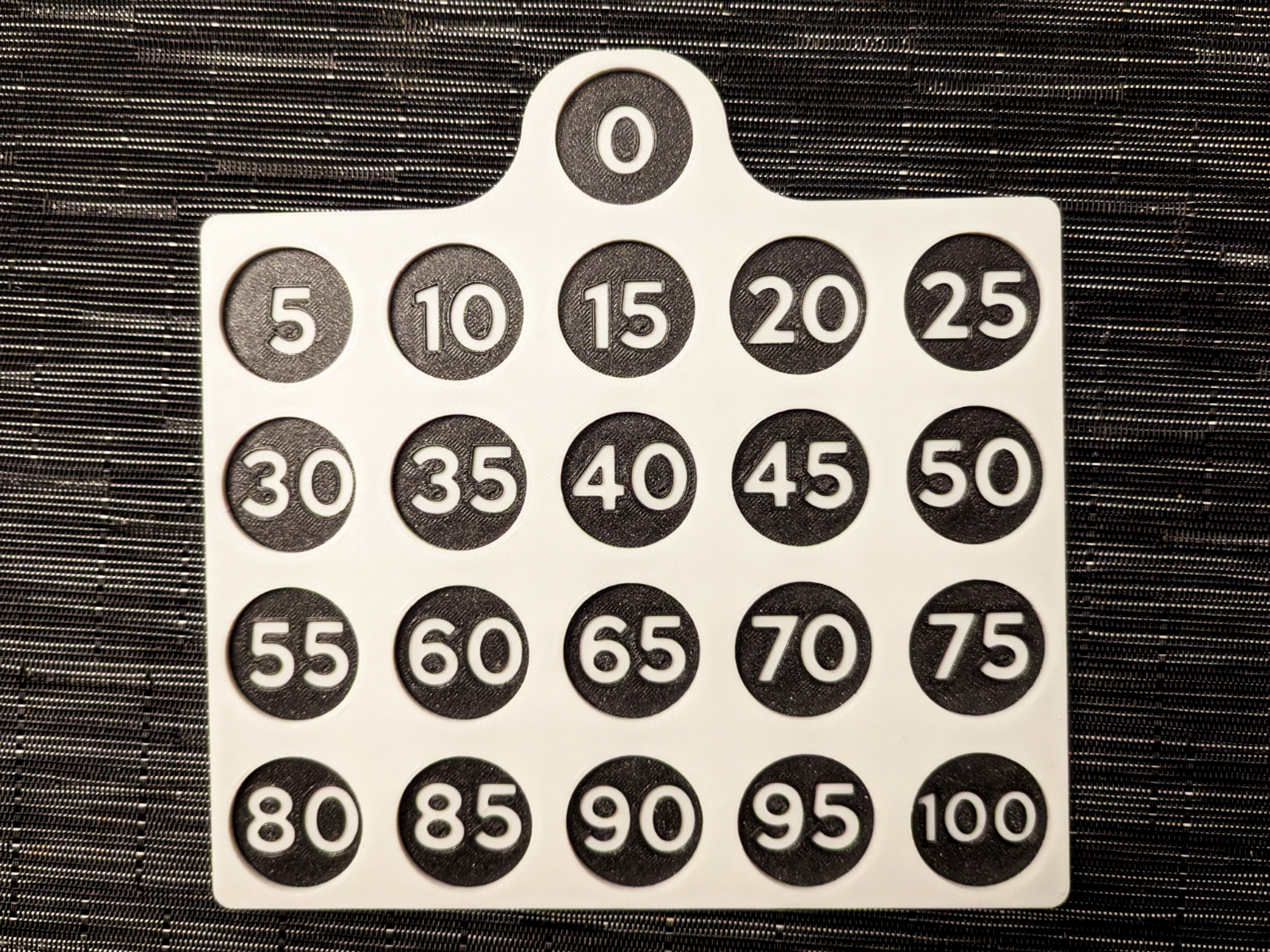 Miniatura 2 do modelo 3D Crokinole Score Tracker
