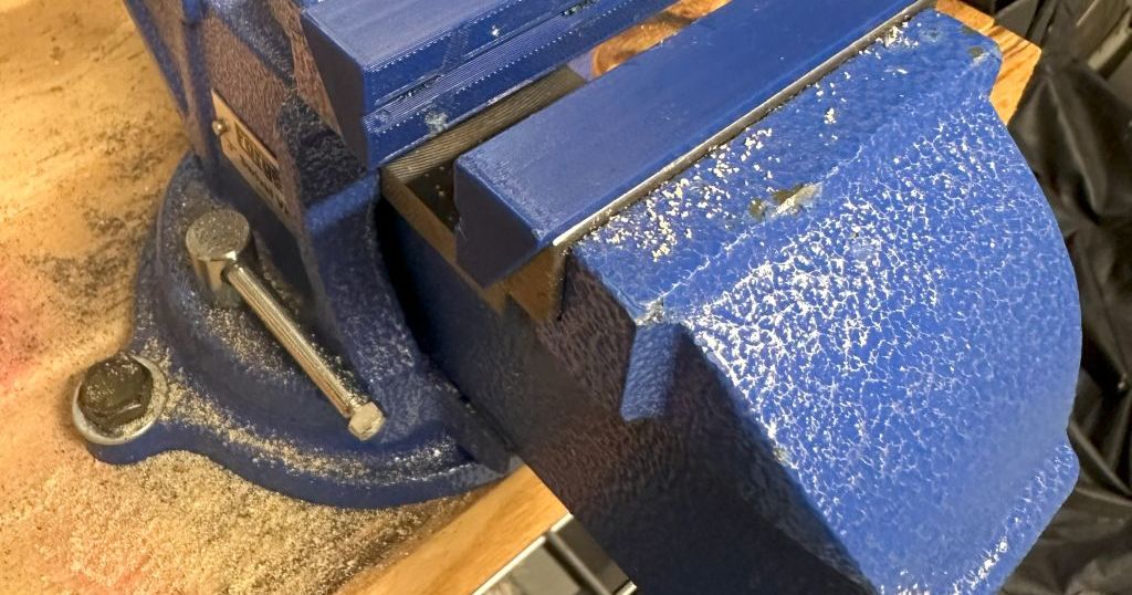 Harbor Freight 3" vise soft jaw by Matt M Download free STL model