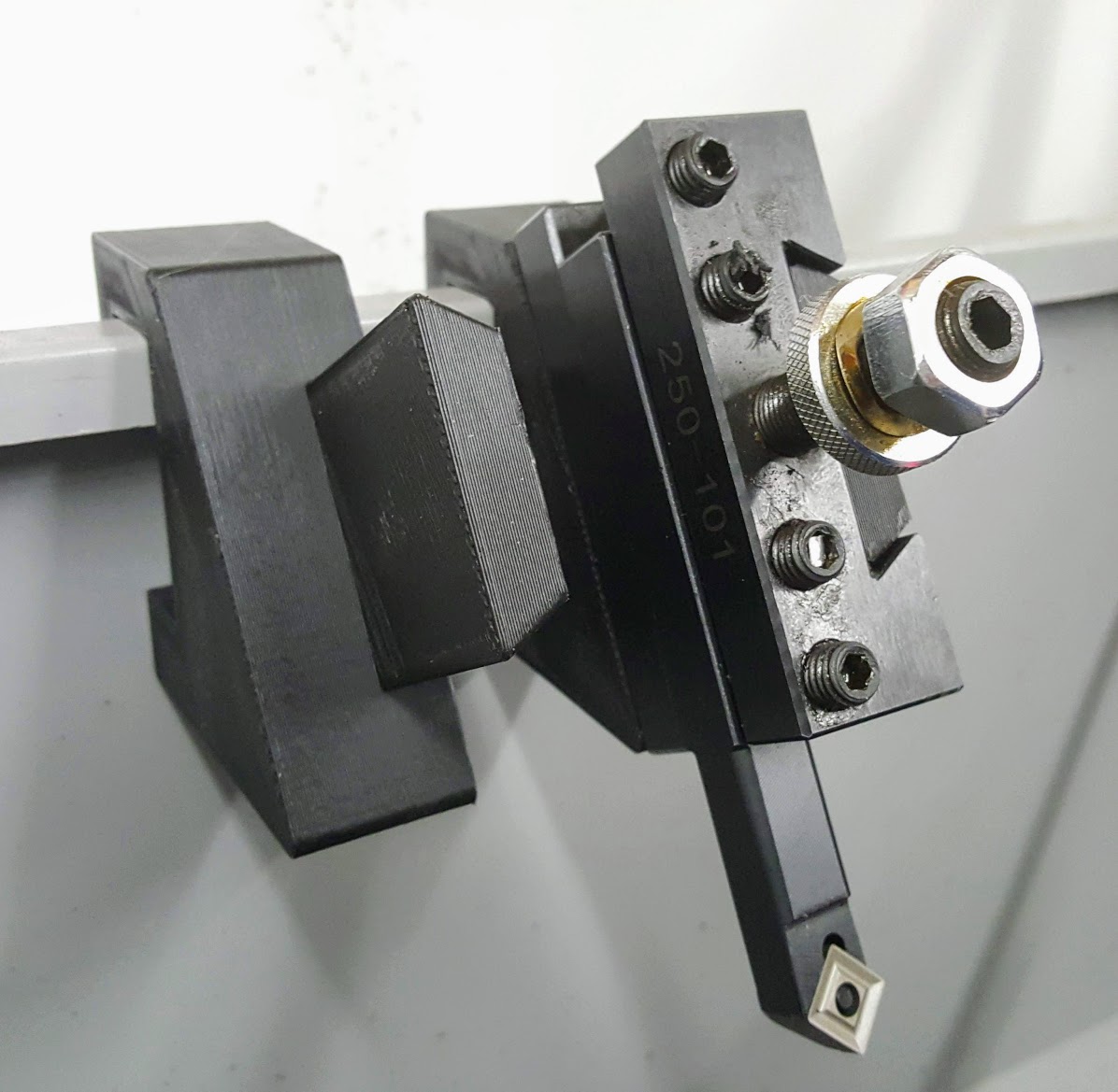 QCTP 100 series tool holder bracket by outcastrc Download free STL