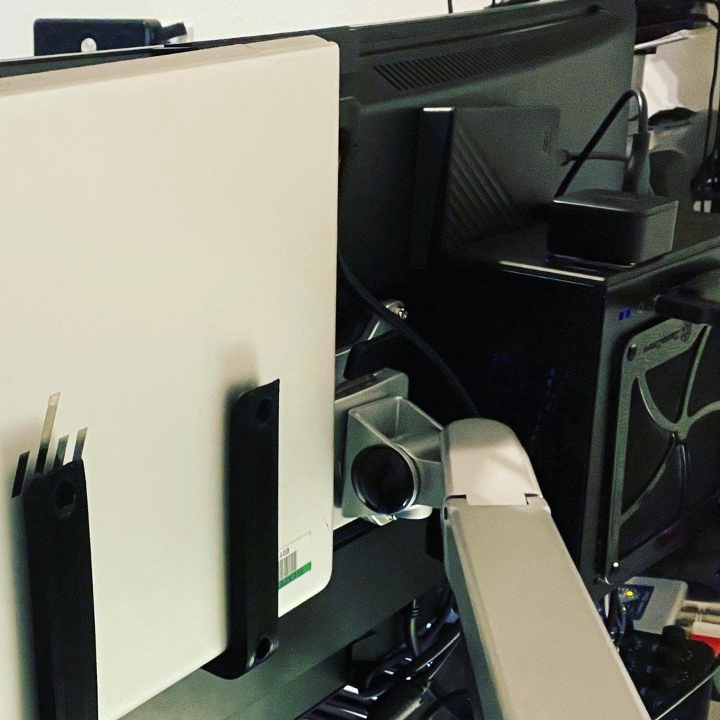 VESA Laptop mount by blazentrance Download free STL model