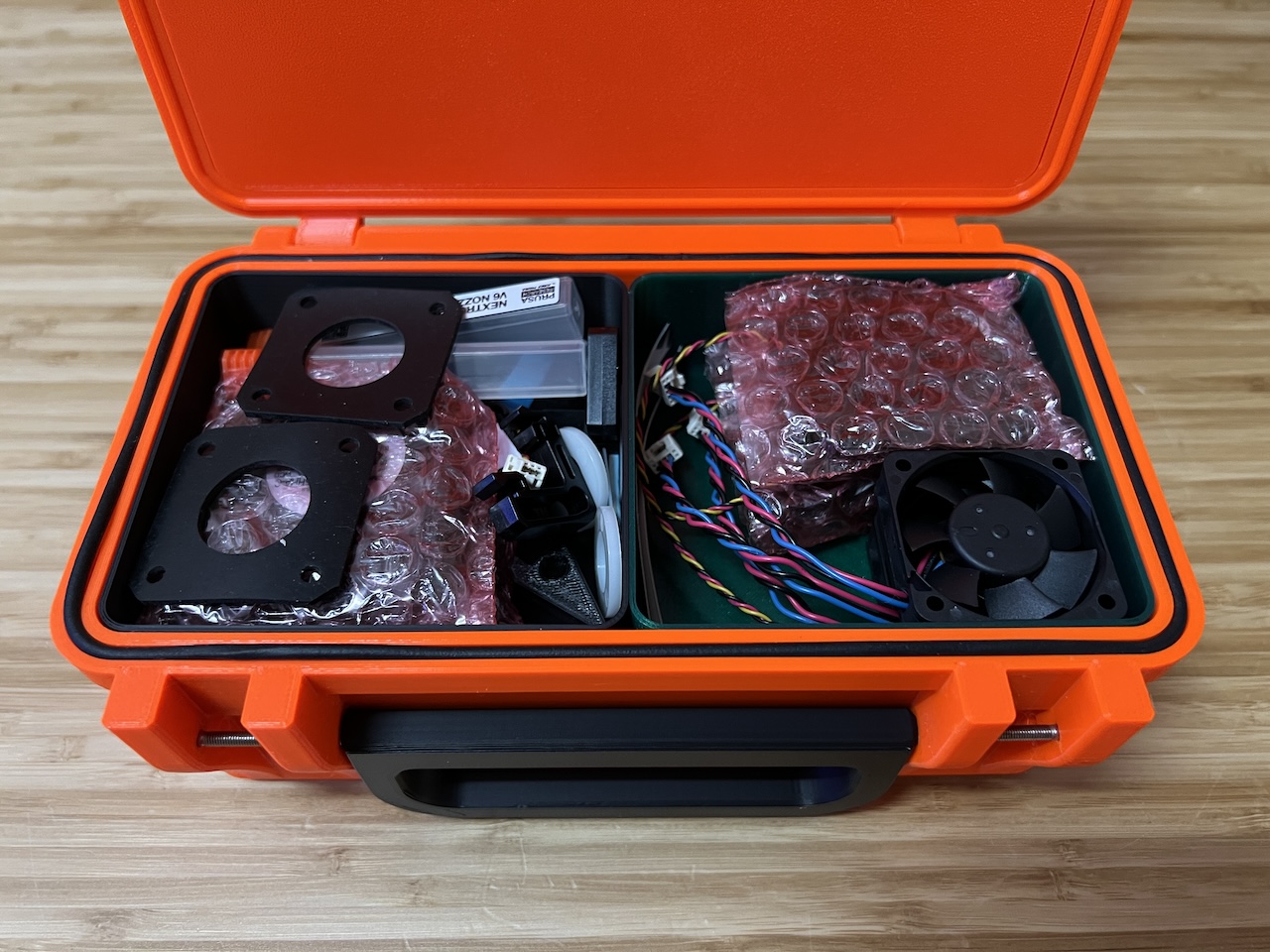 Miniatura 4 do modelo 3D Utility Case Double Decker