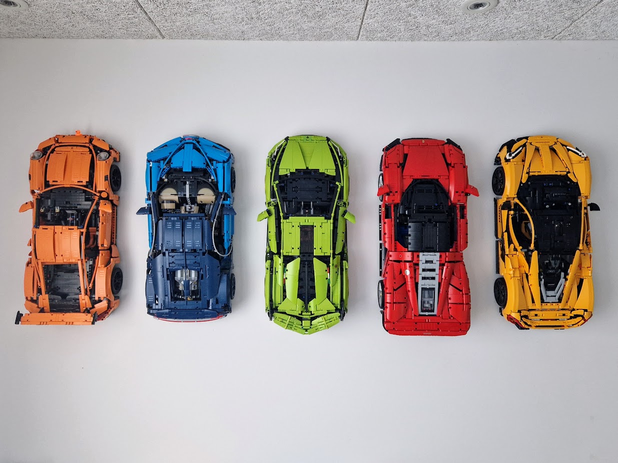 LEGO Technic - Ferrari Daytona SP3 (42143) Wall Mount