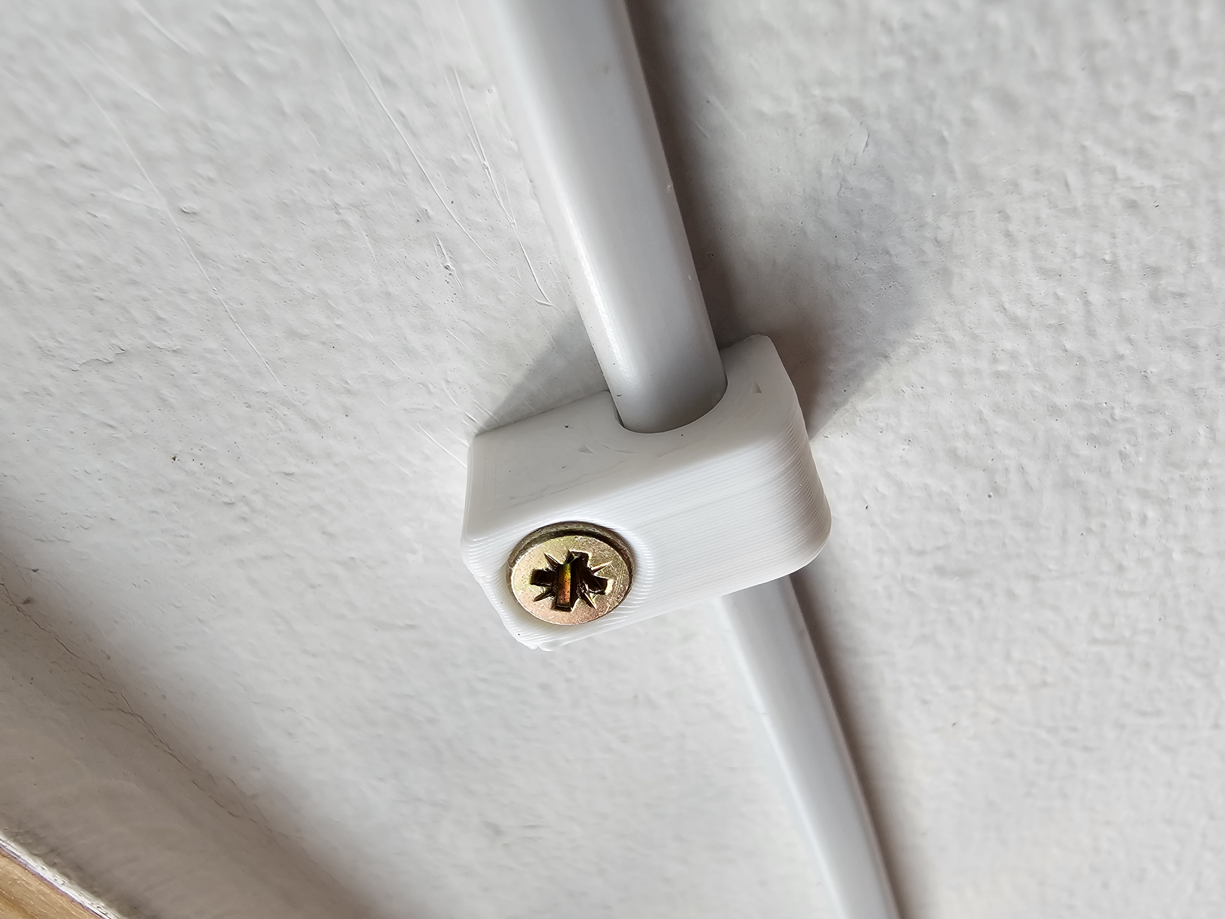 Cable holder