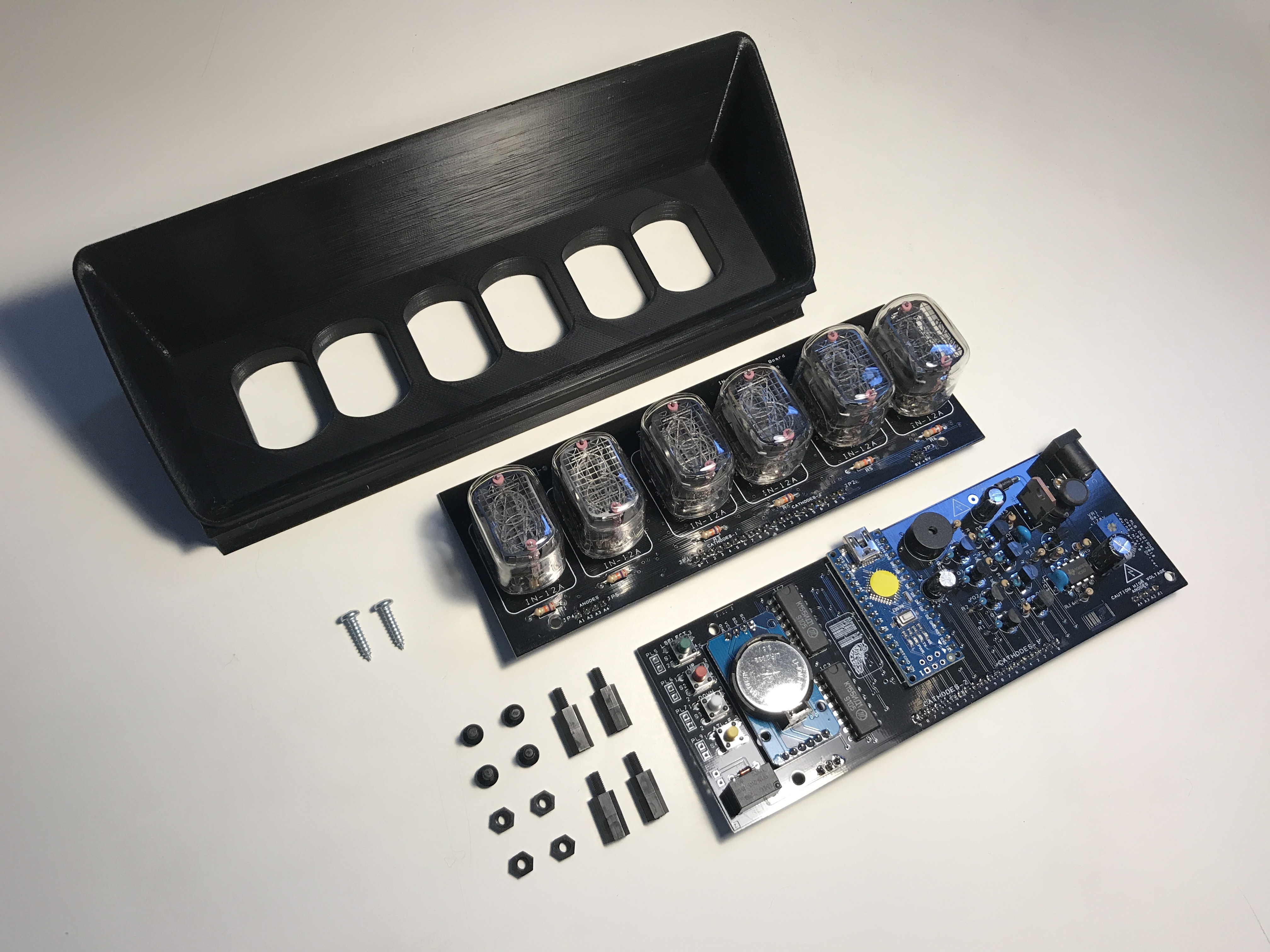 Miniatura 9 do modelo 3D Midcentury Nixie Digital Clock Case