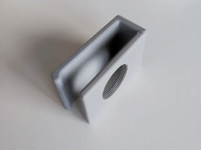 Lens clip for smartphone