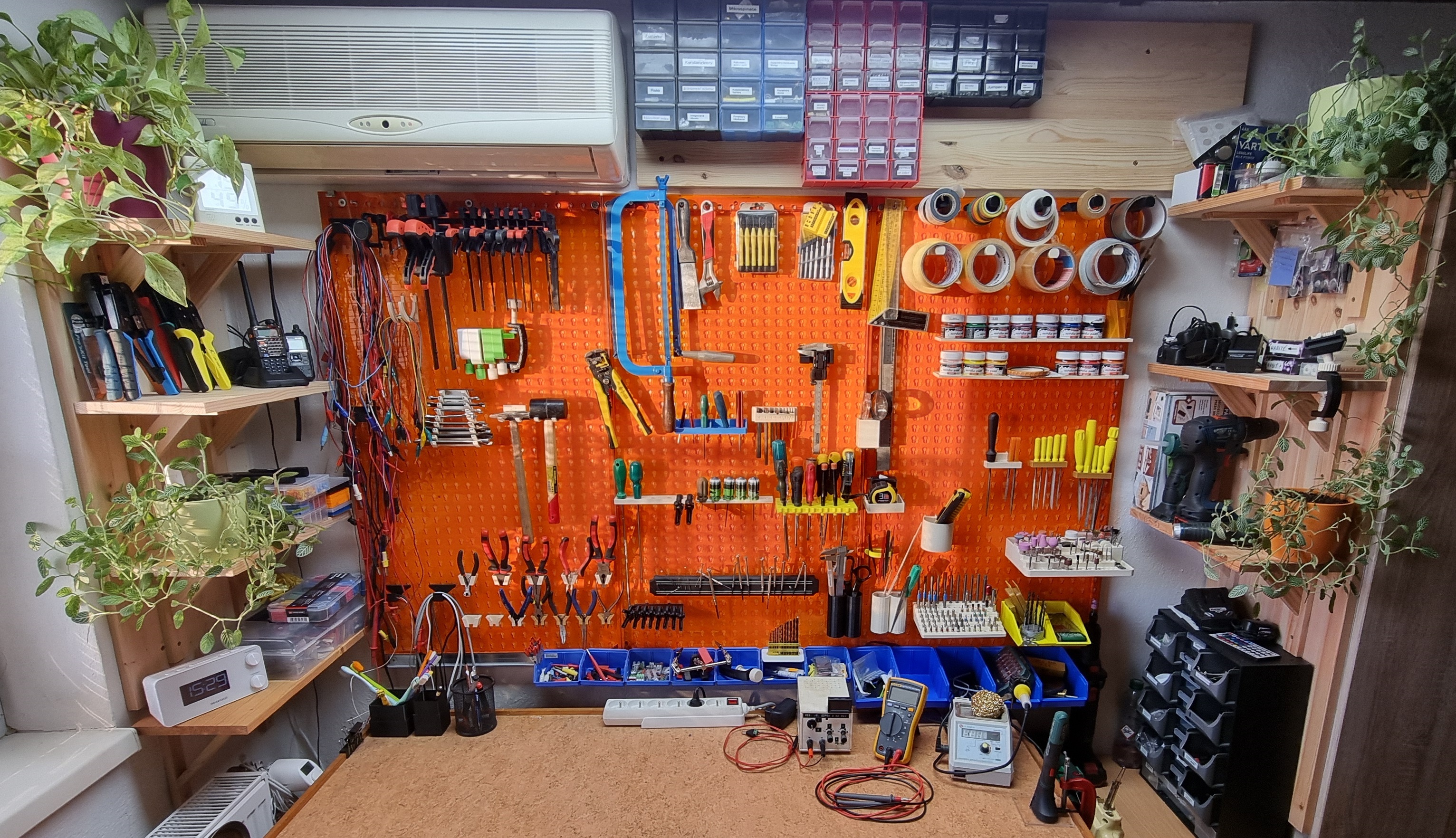 Pegboard tools holders