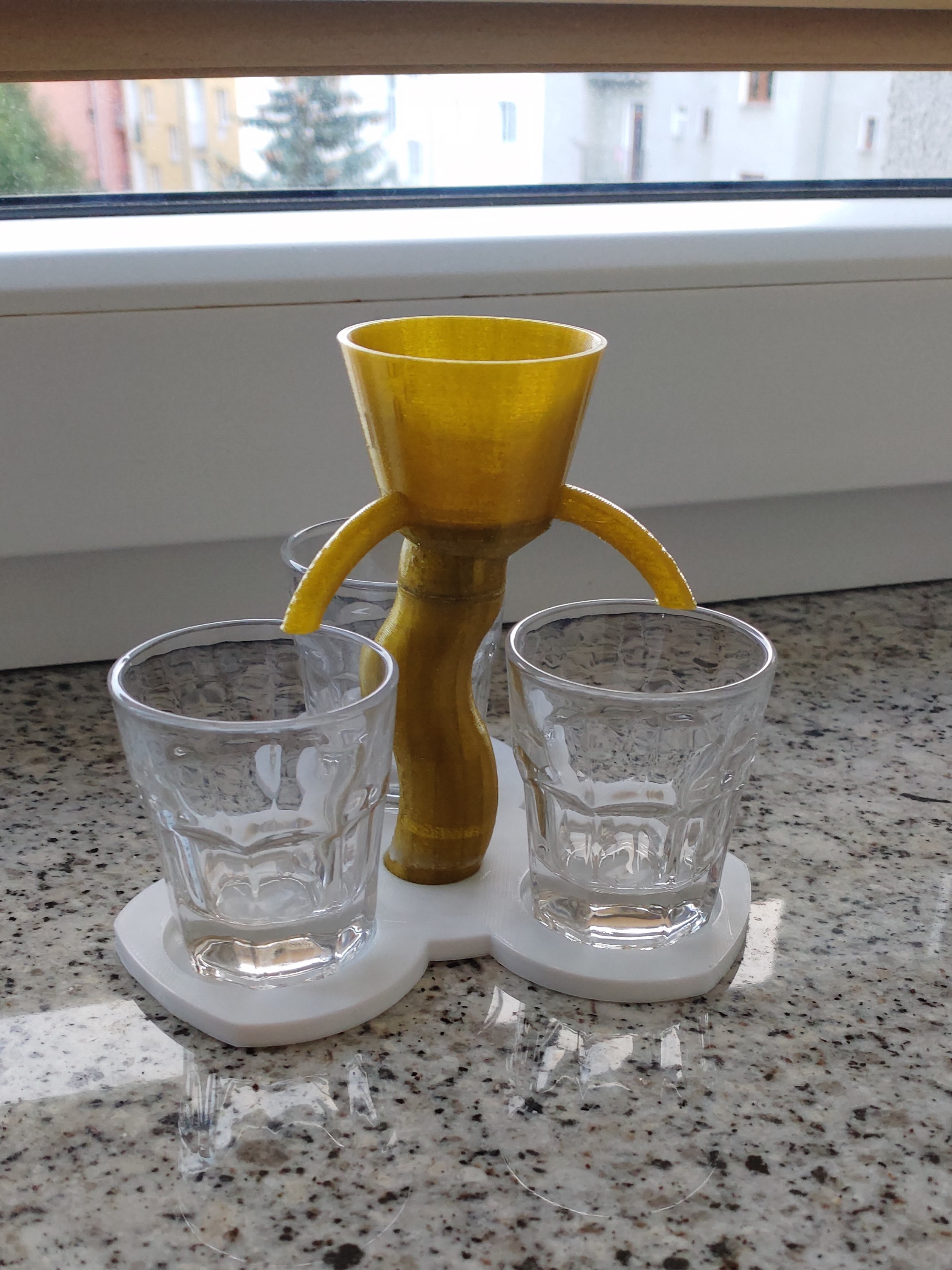 Miniatura 2 do modelo 3D SHOT DISPENSER