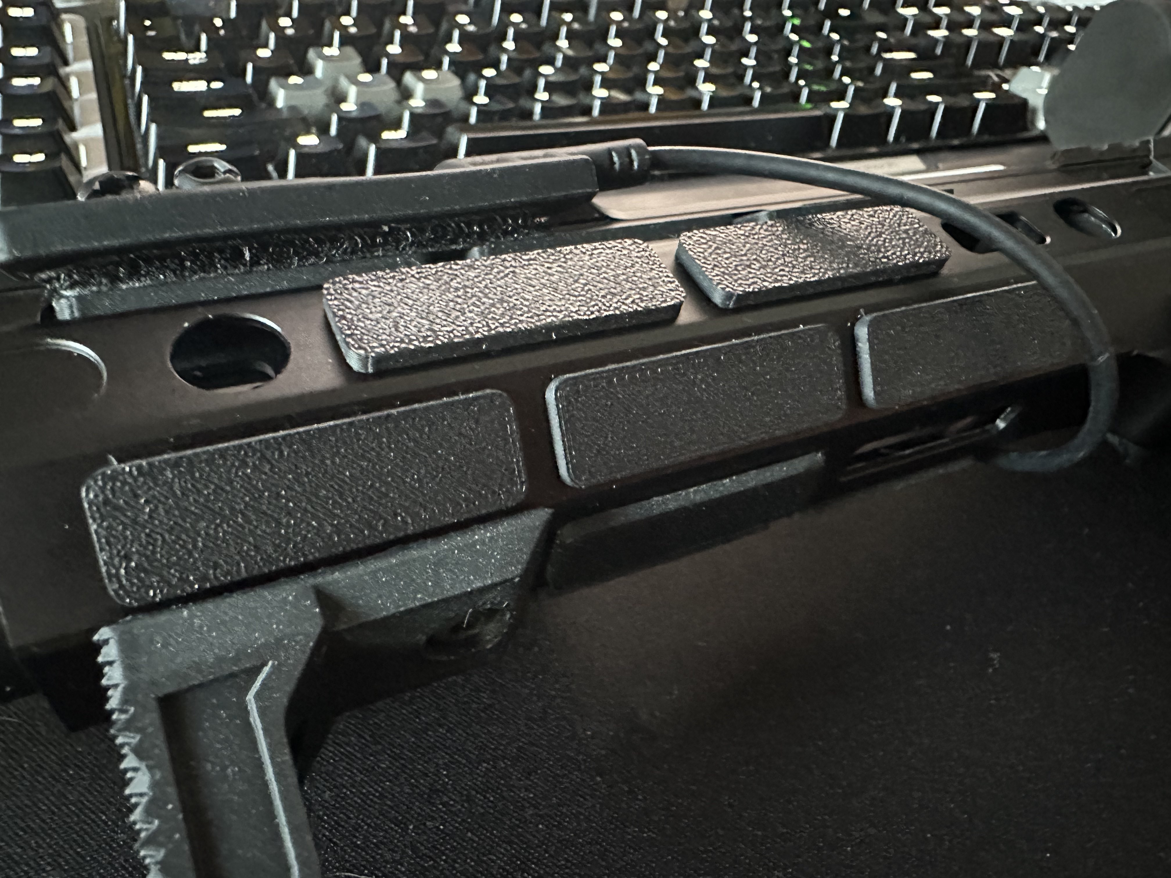 M-LOK Snap-on Cover Plate