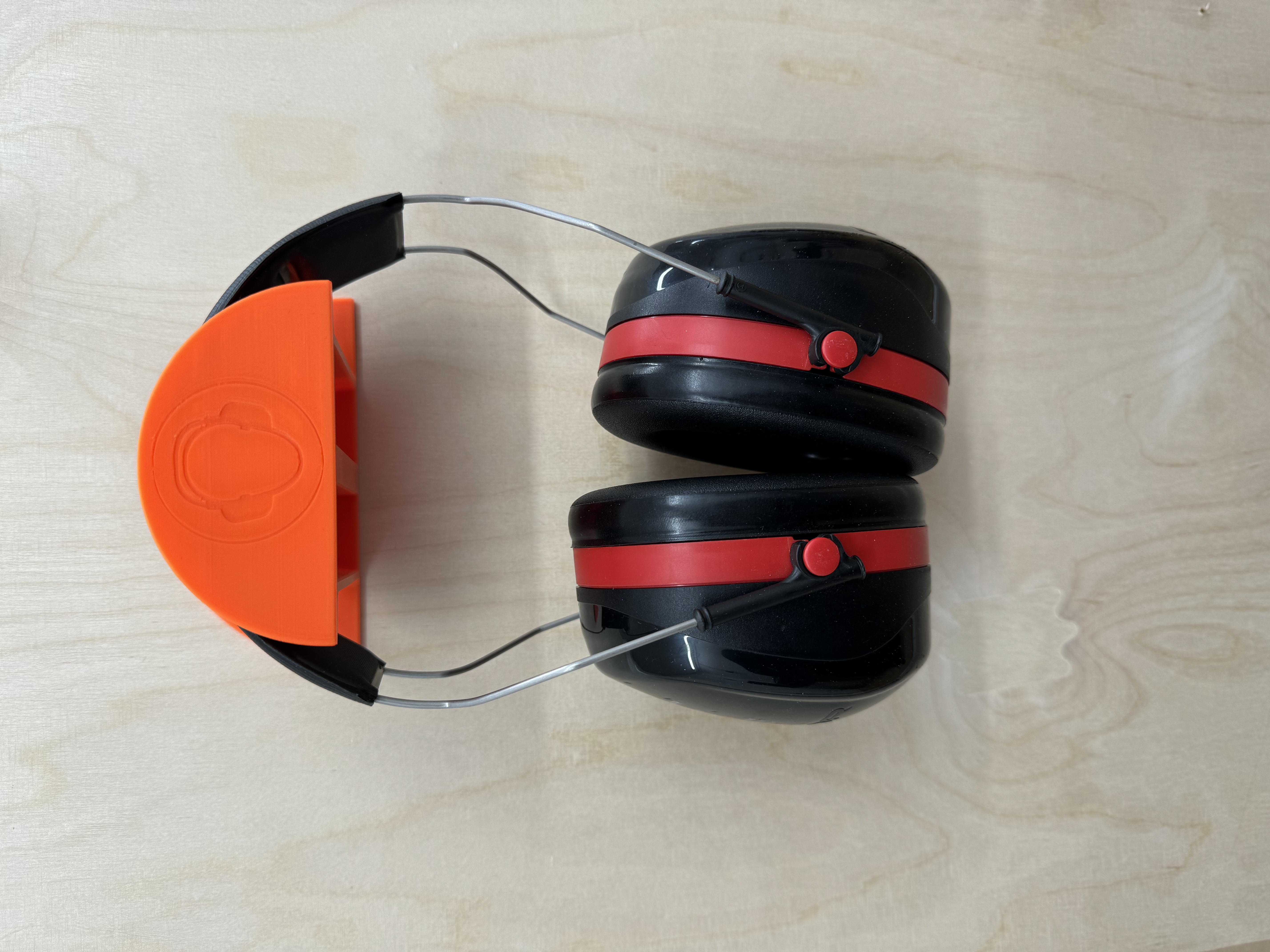 Halter Gehörschutz // Ear-protection Holder