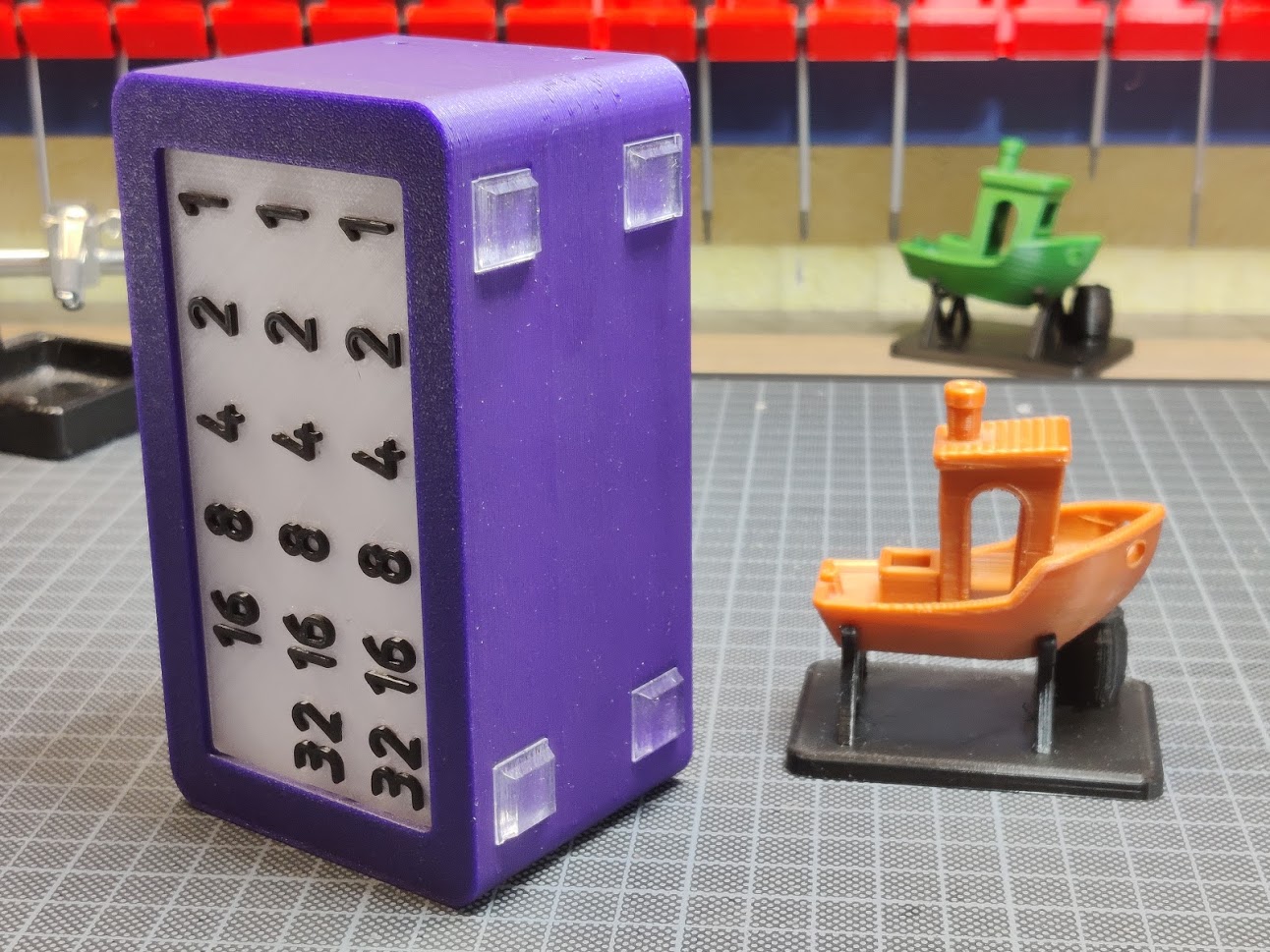 Miniatura 22 do modelo 3D BINARY wifi CLOCK