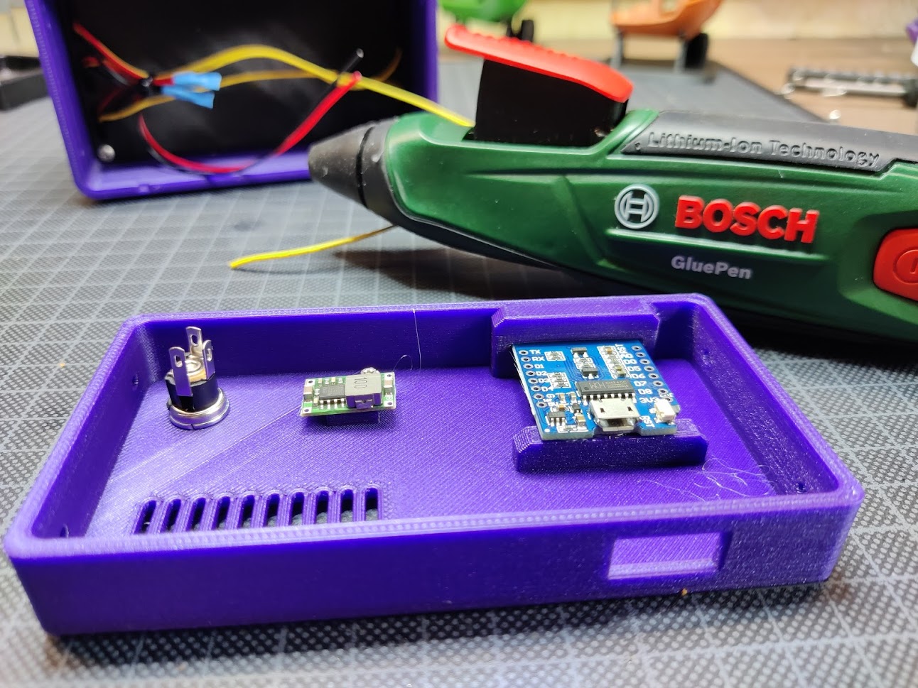Miniatura 18 do modelo 3D BINARY wifi CLOCK