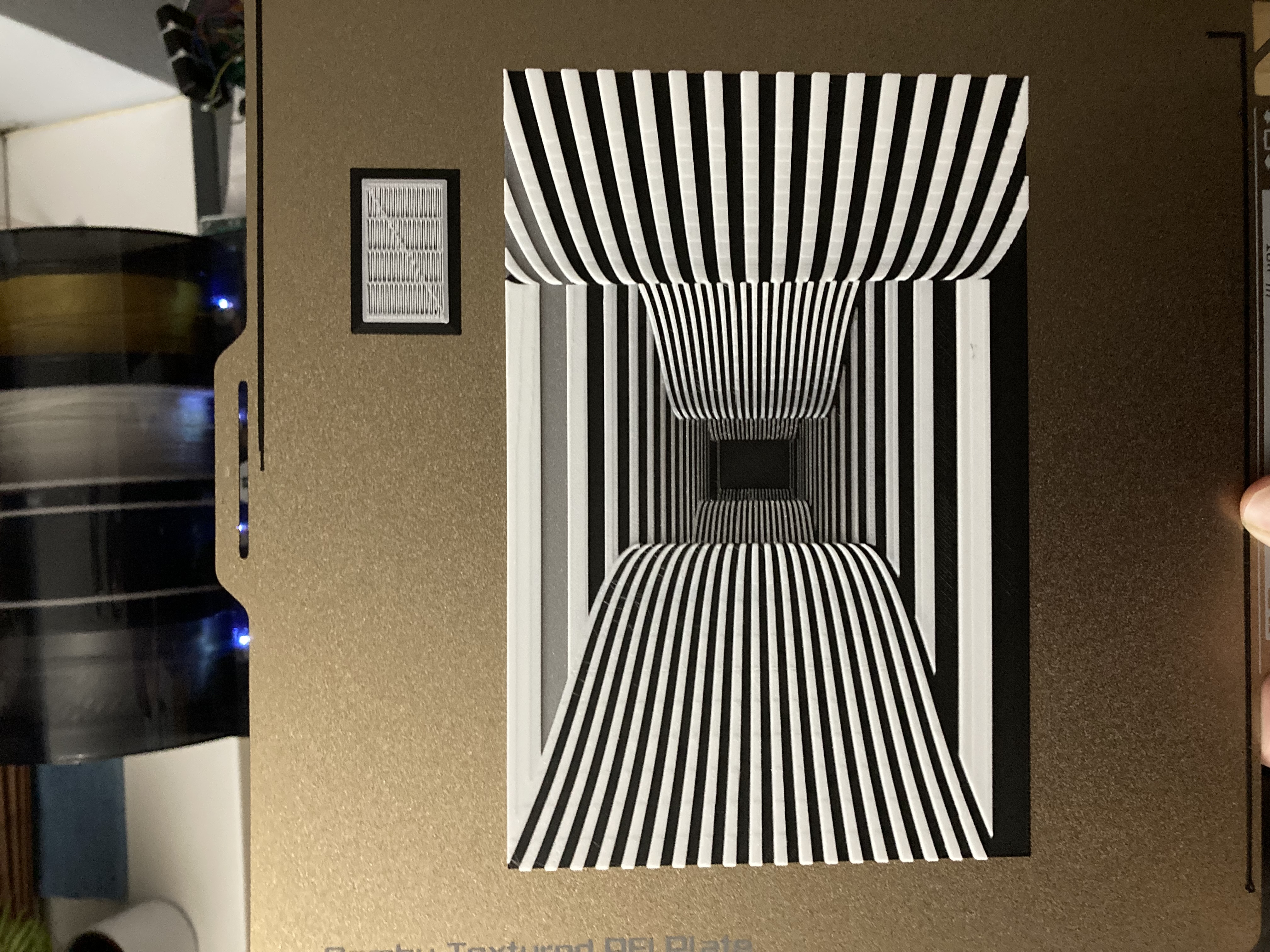 Optical ilusion path