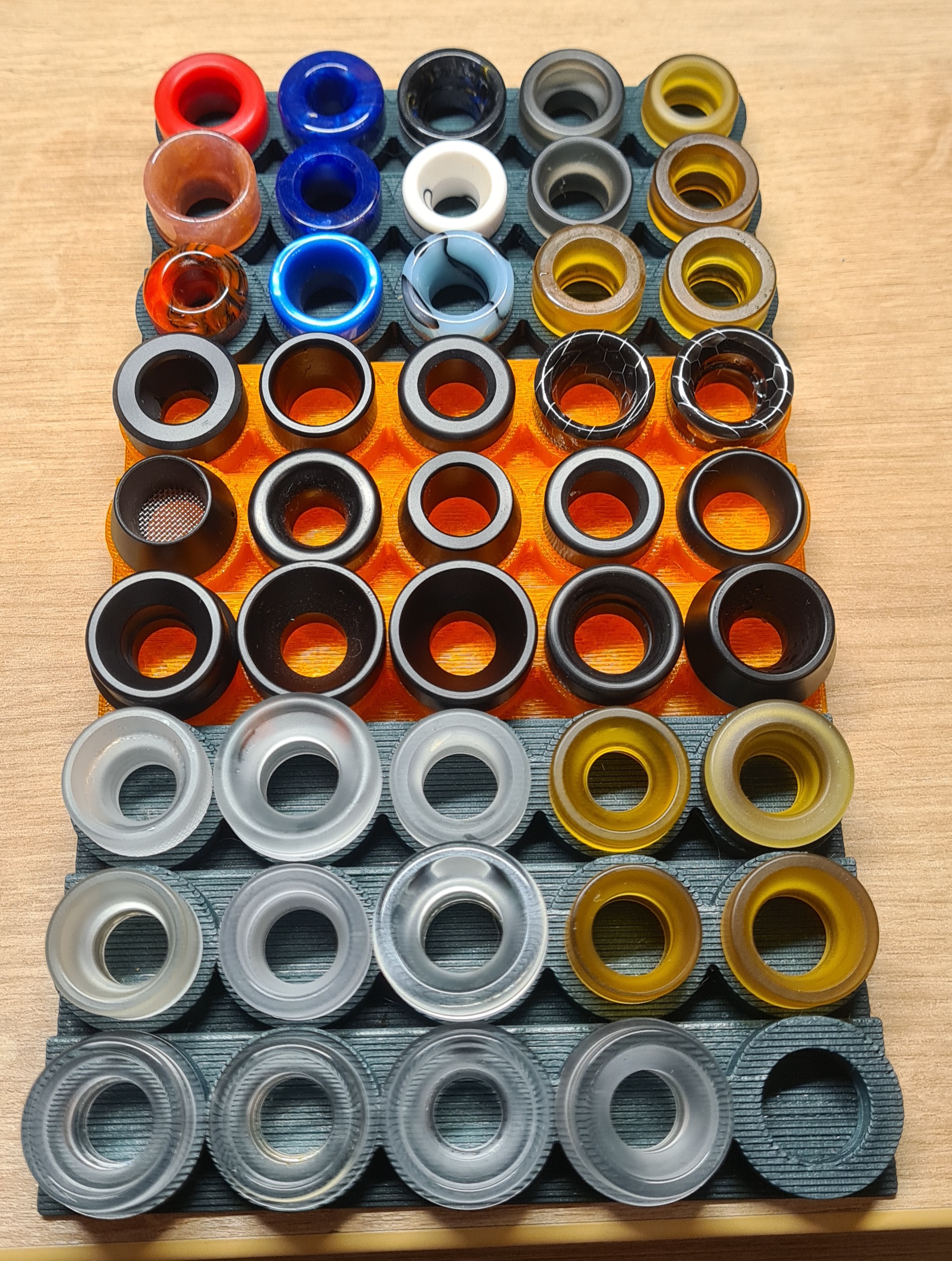 Drip Tip Display by Ein Huhn vom Huehnerhof Download free STL model