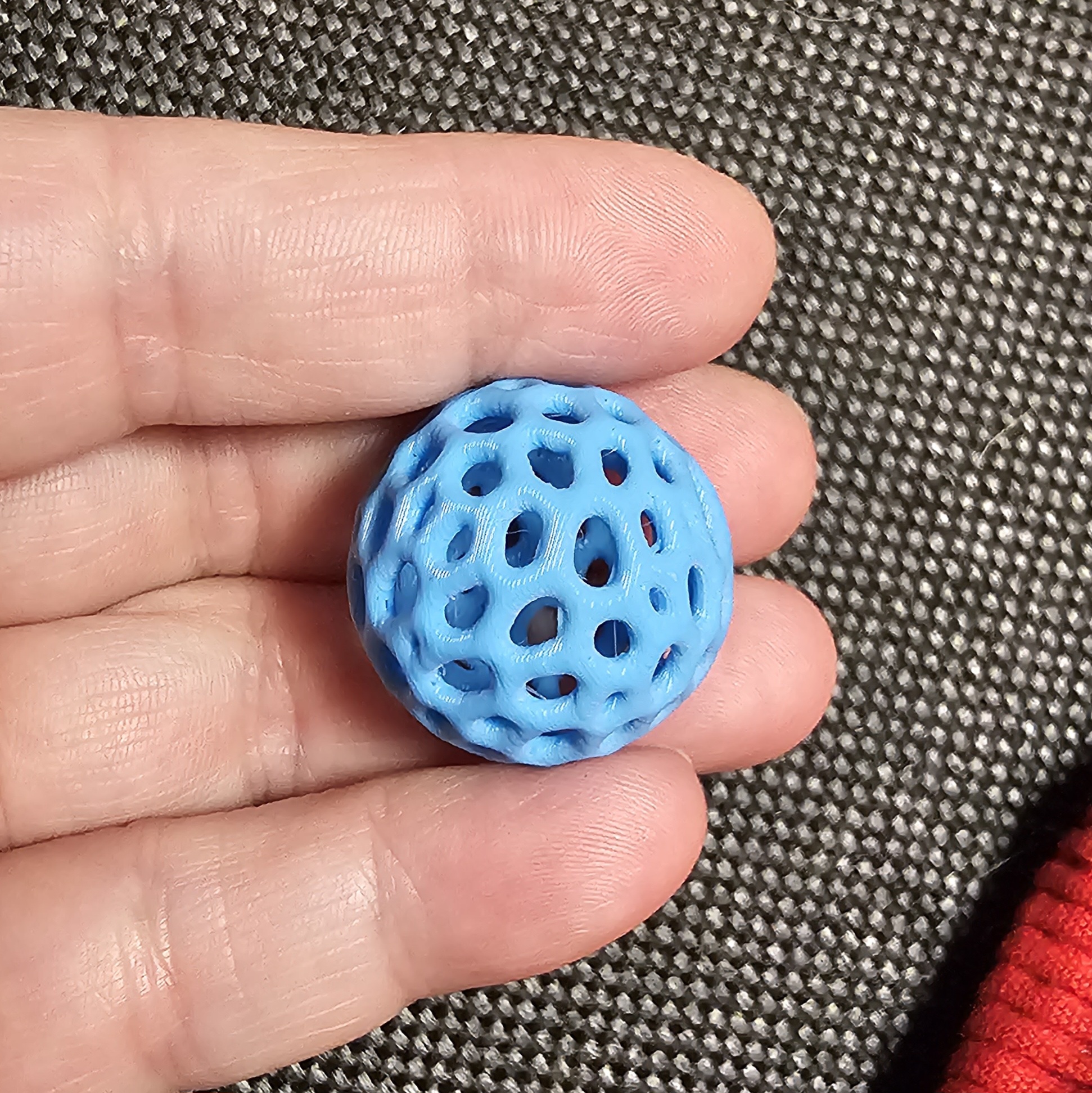 Small ball for cat