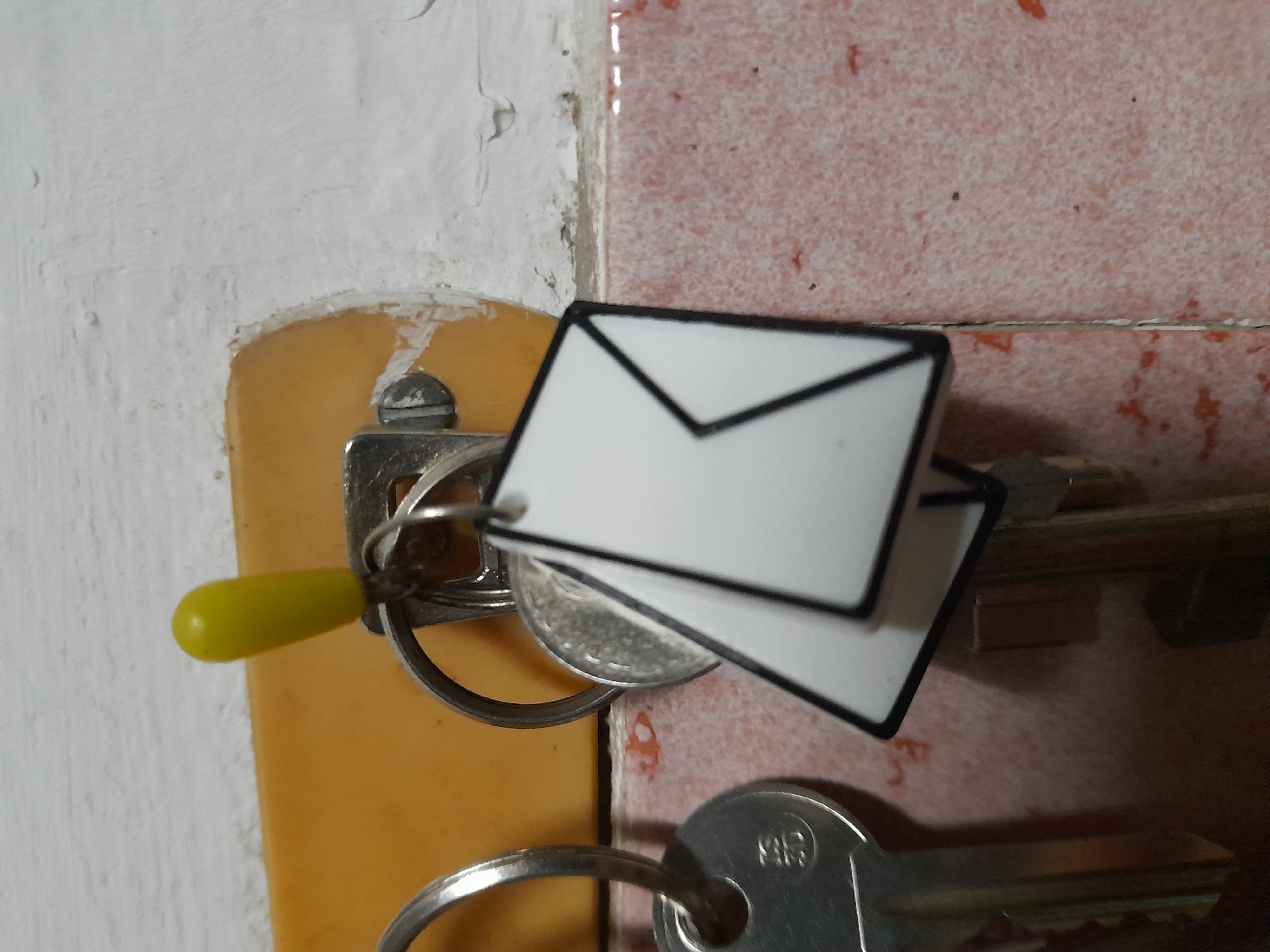 Mail keychain