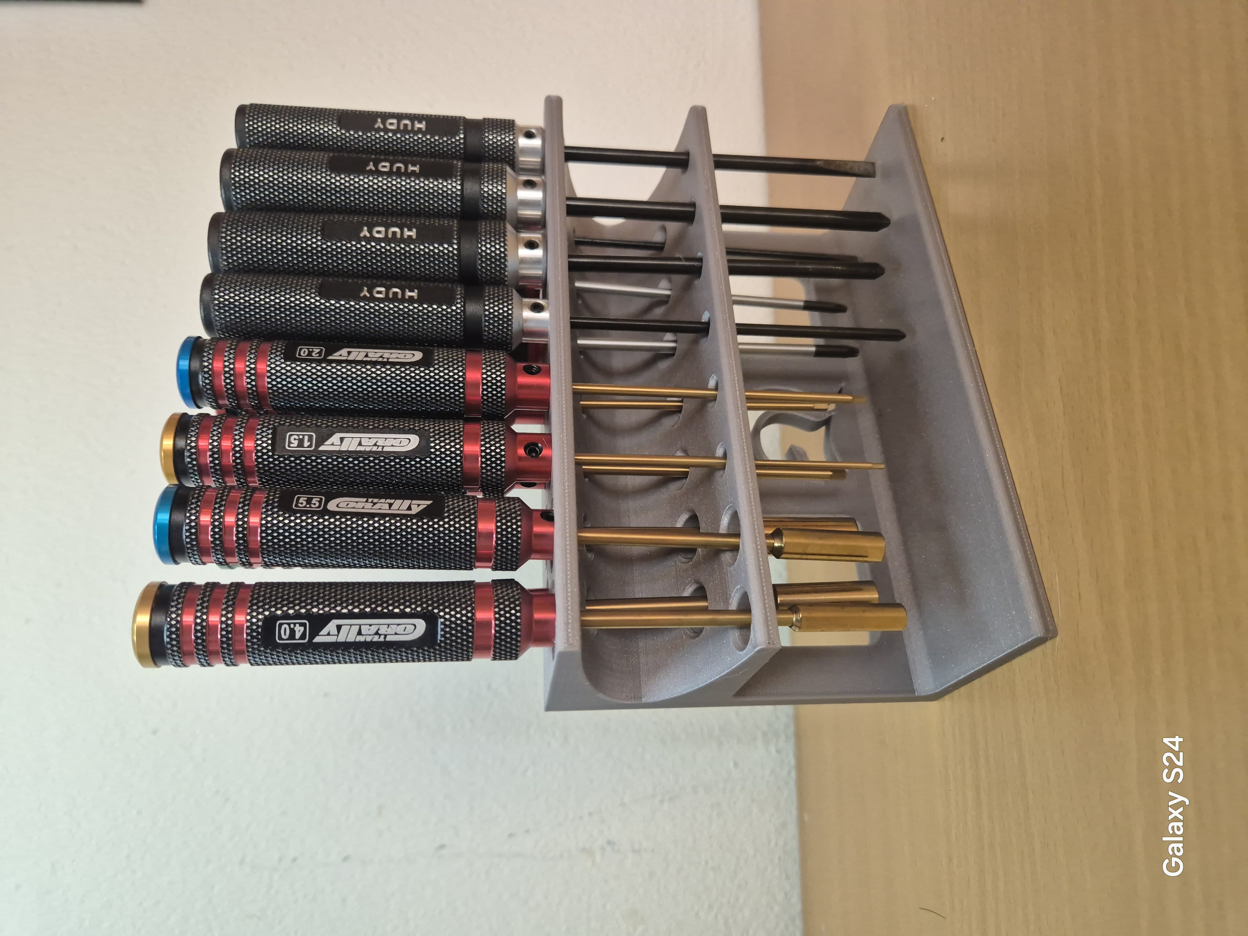 Miniatura 2 do modelo 3D Screwdriver stand