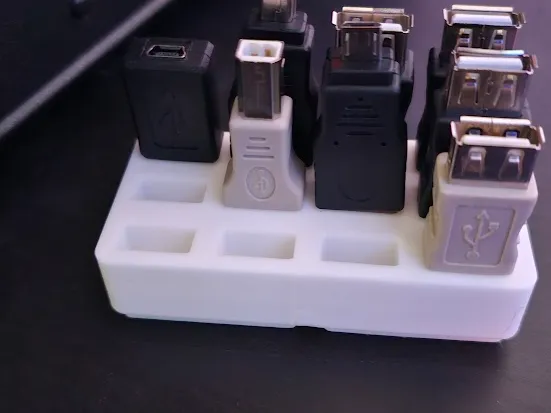 Gridfinity 12x USB Female Adapter Holder