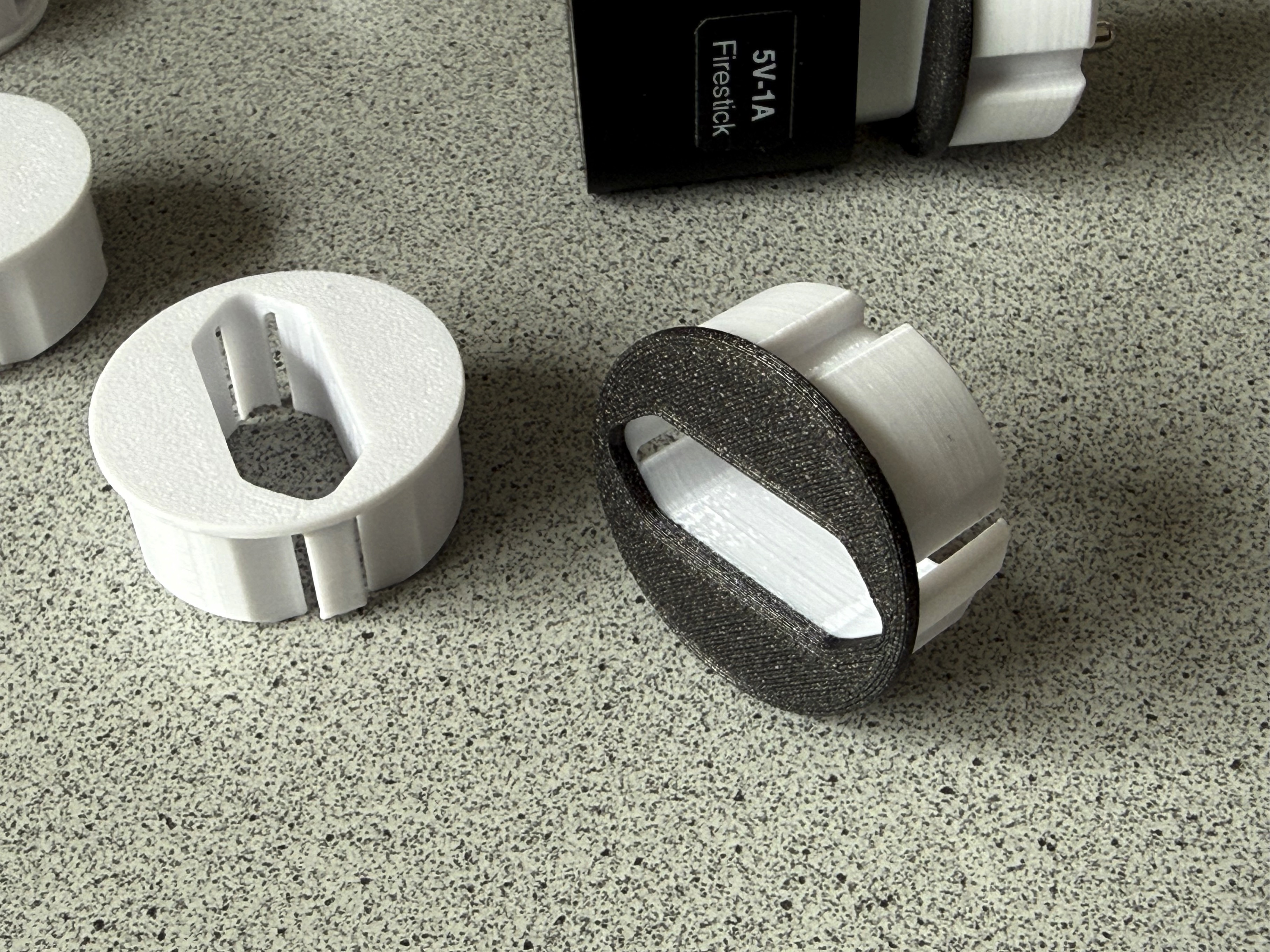 EU-Plug Adapter for small plug connectors