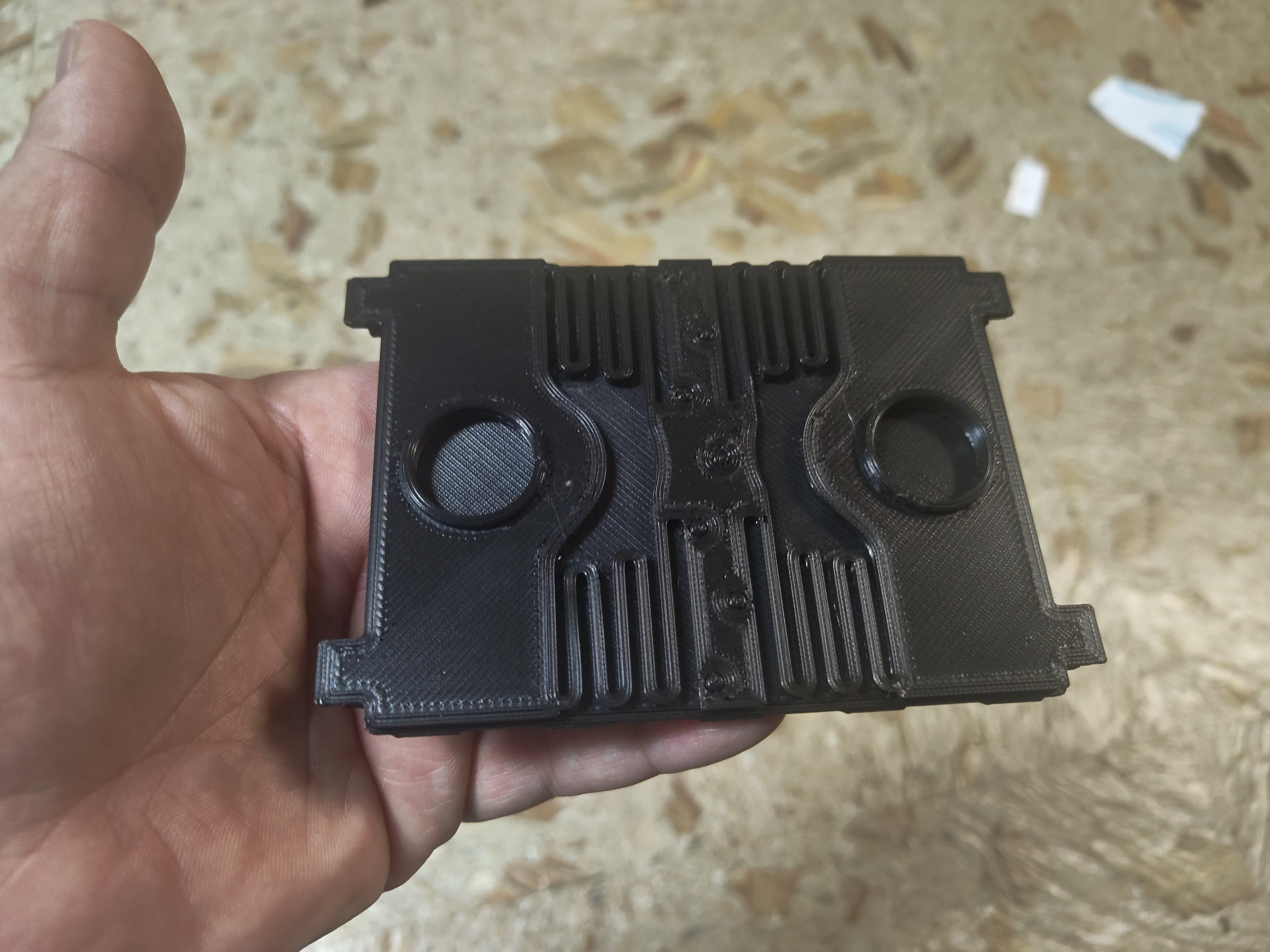 Miniatura 10 do modelo 3D Stackable Storage Box for Miniatures with Compliant Locking System