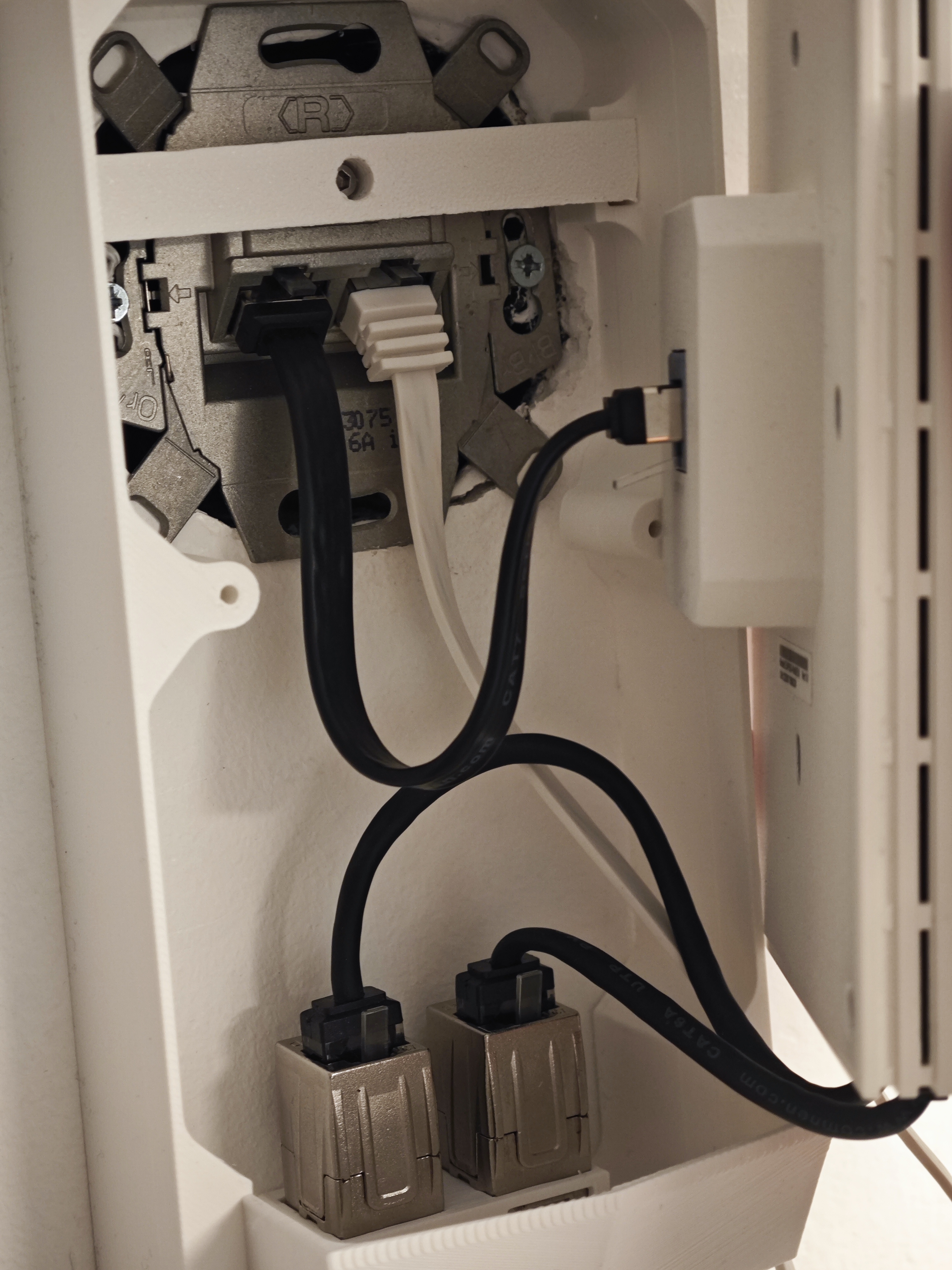 EAP655-Wall spacer for flush mount socket — miniatura 4
