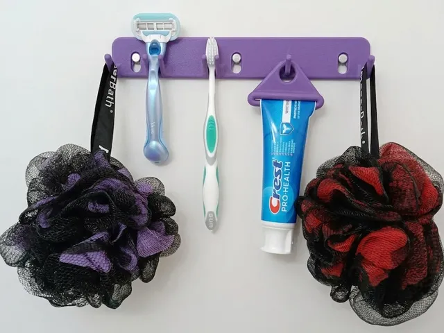 Shower Organizer Rack with Hanging Toothpaste Squeezer