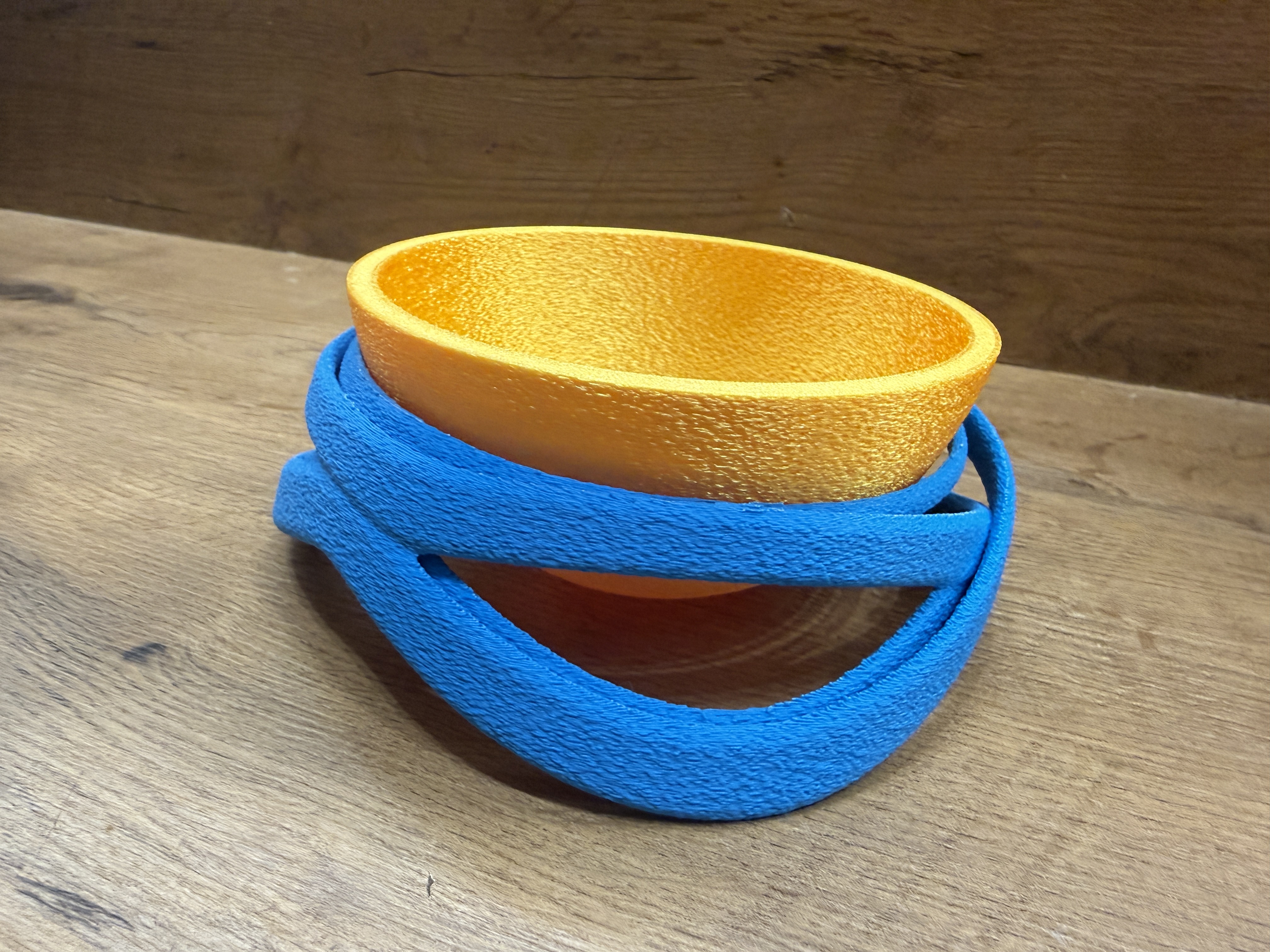 Orbit Nest Bowl – Twisted Two-Part Decorative Catchall