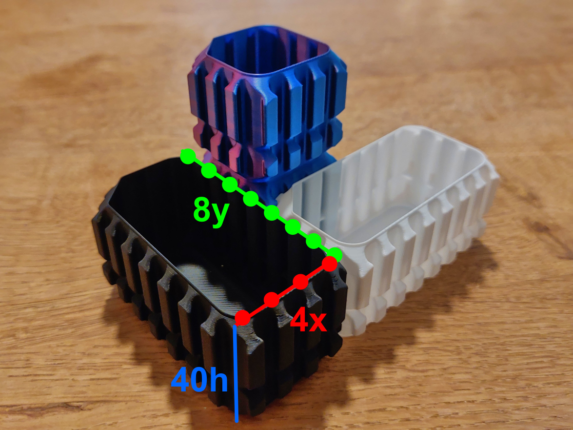 Miniatura 2 do modelo 3D Interlocking and stackable containers