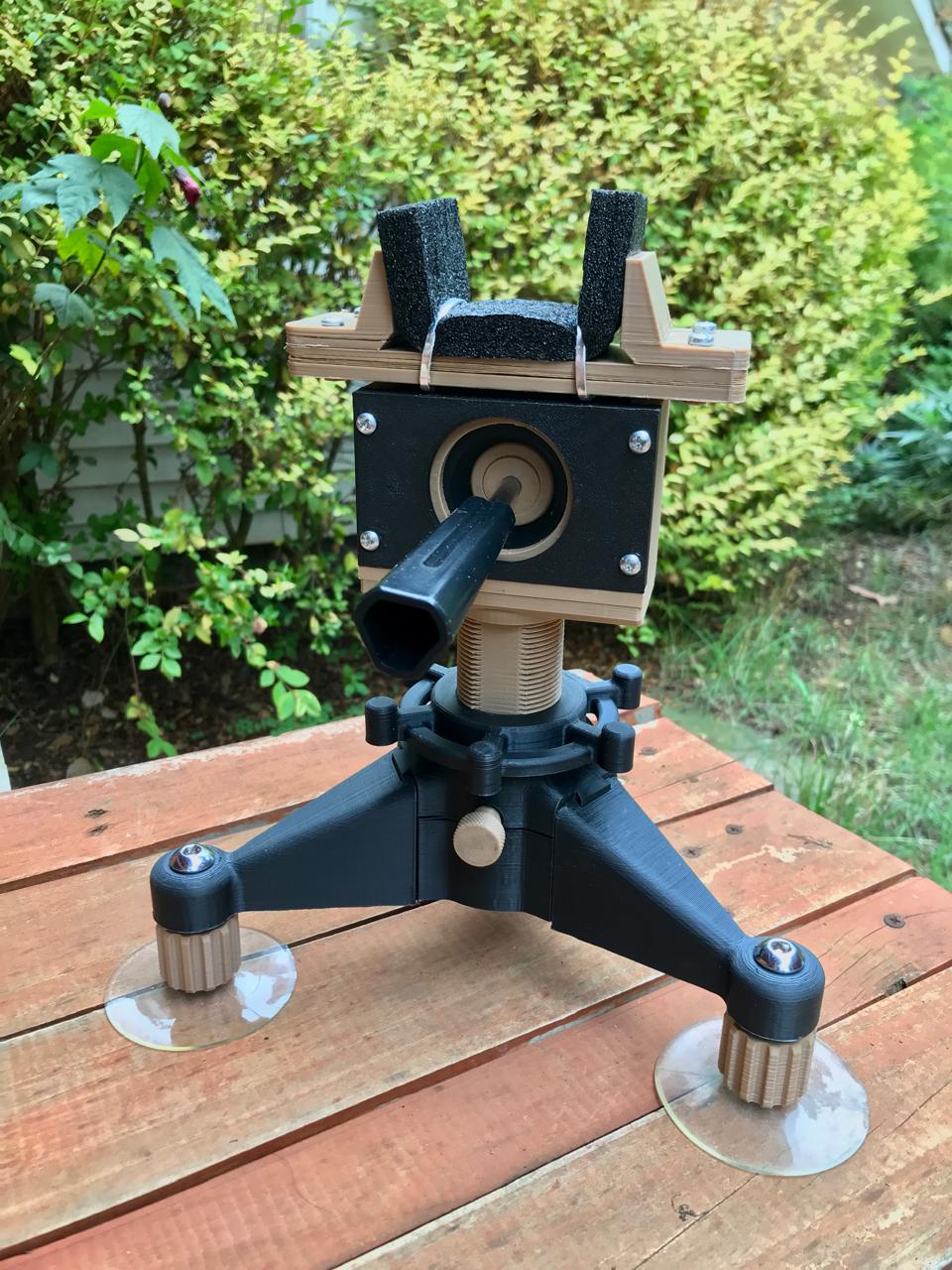 Benchrest tripod with coaxial box