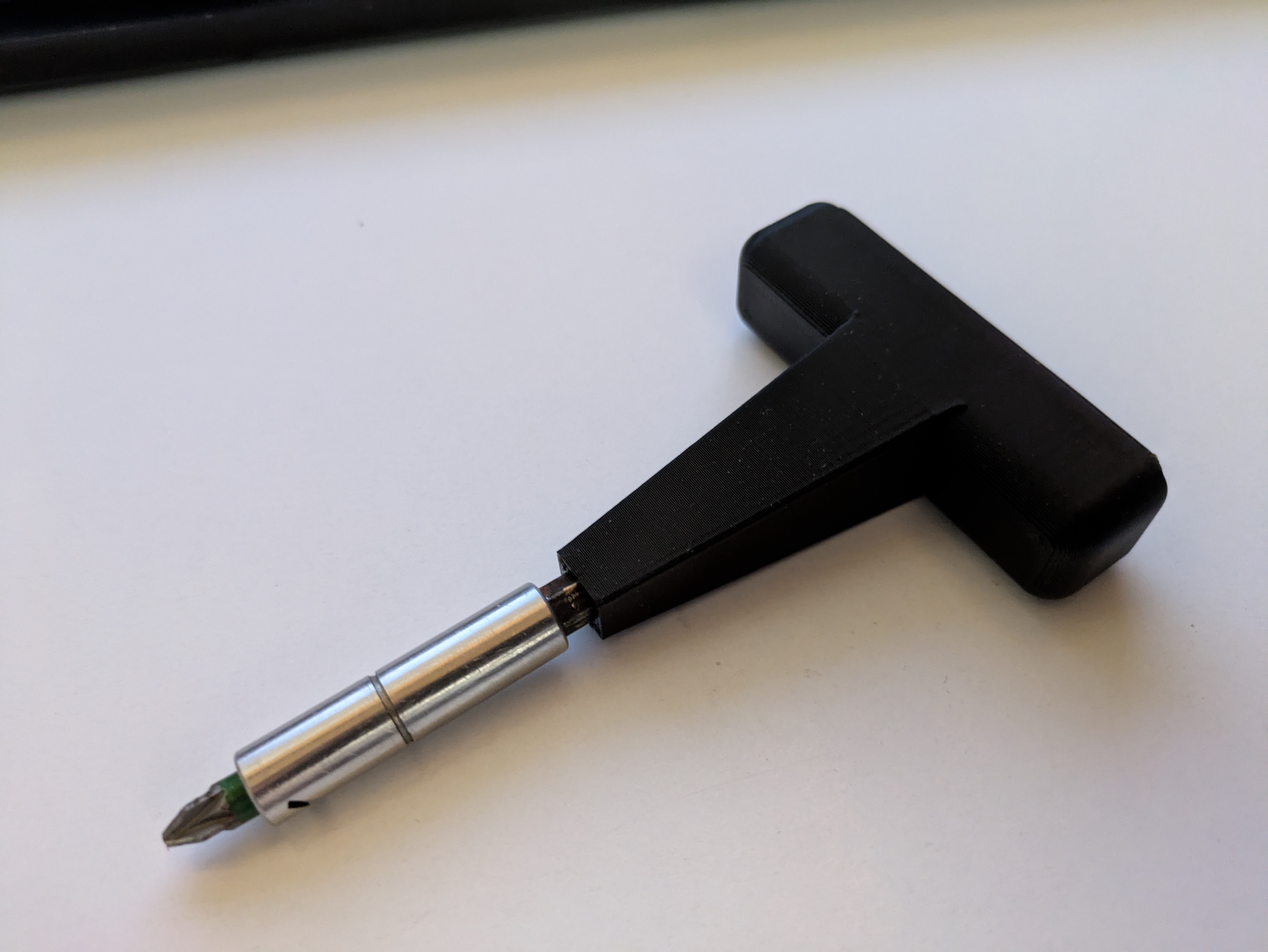 T-handle for hex bit holder