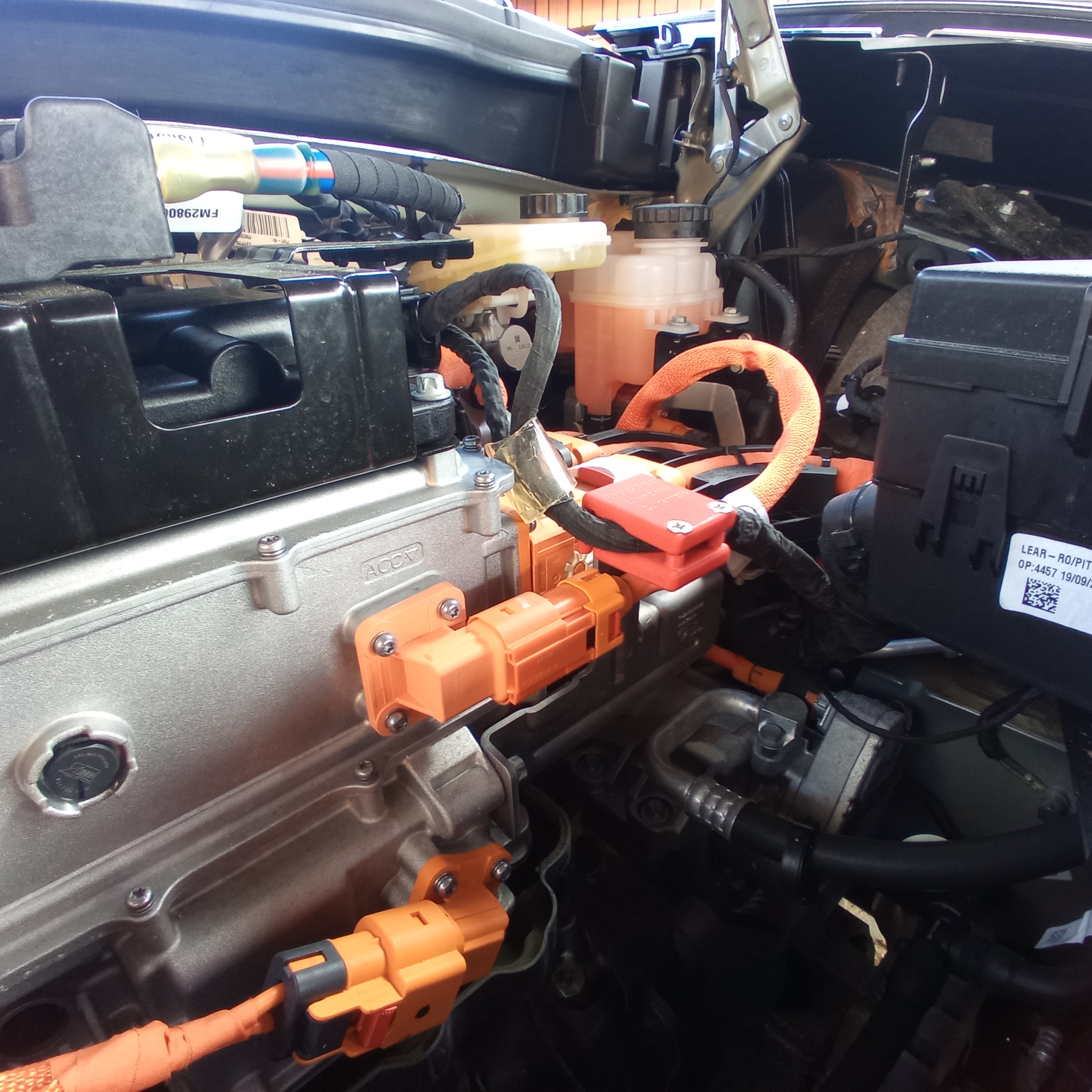 Fisker Ocean VCU harness clamp