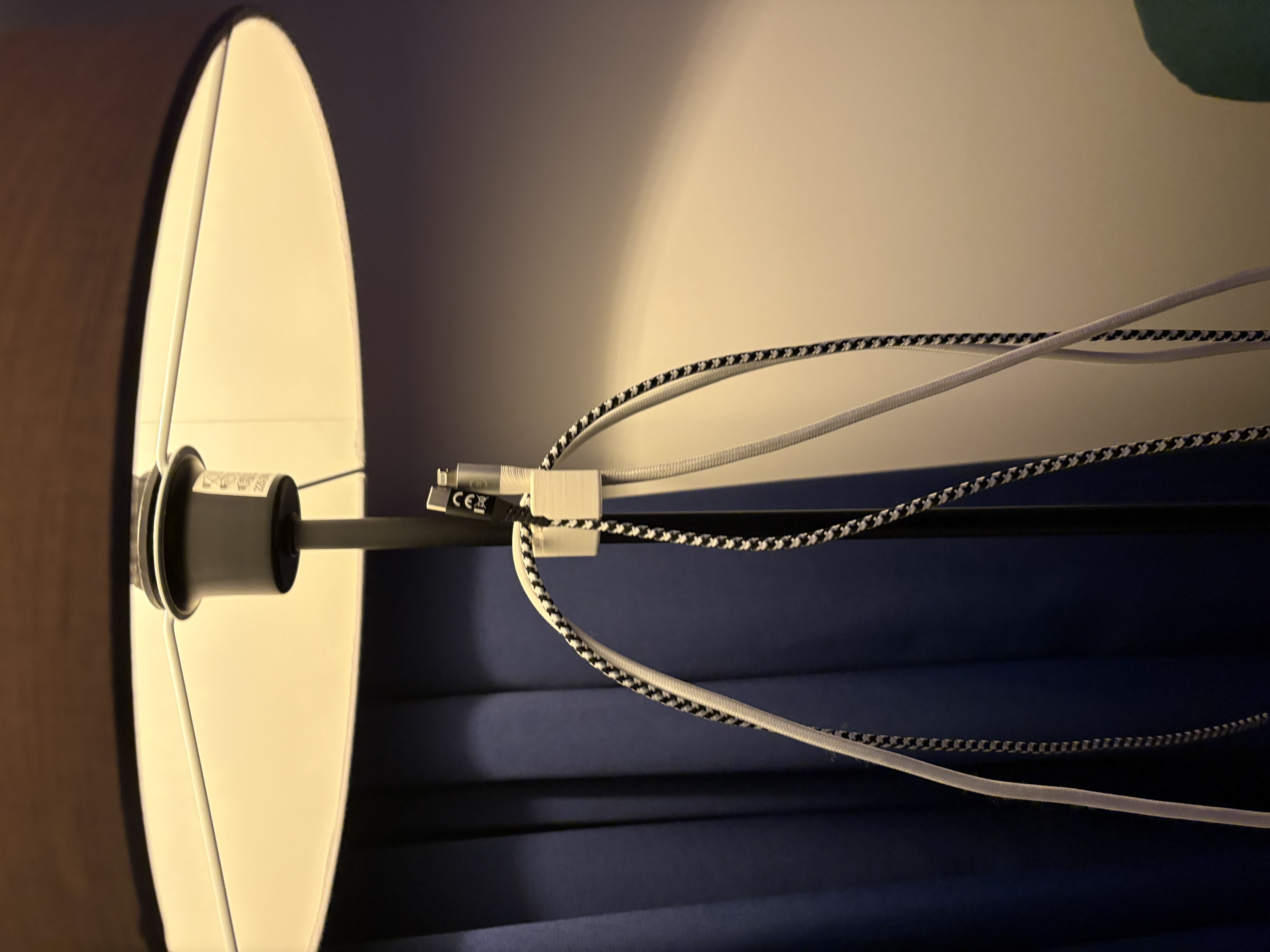 Cableholder for standing lamp — miniatura 2