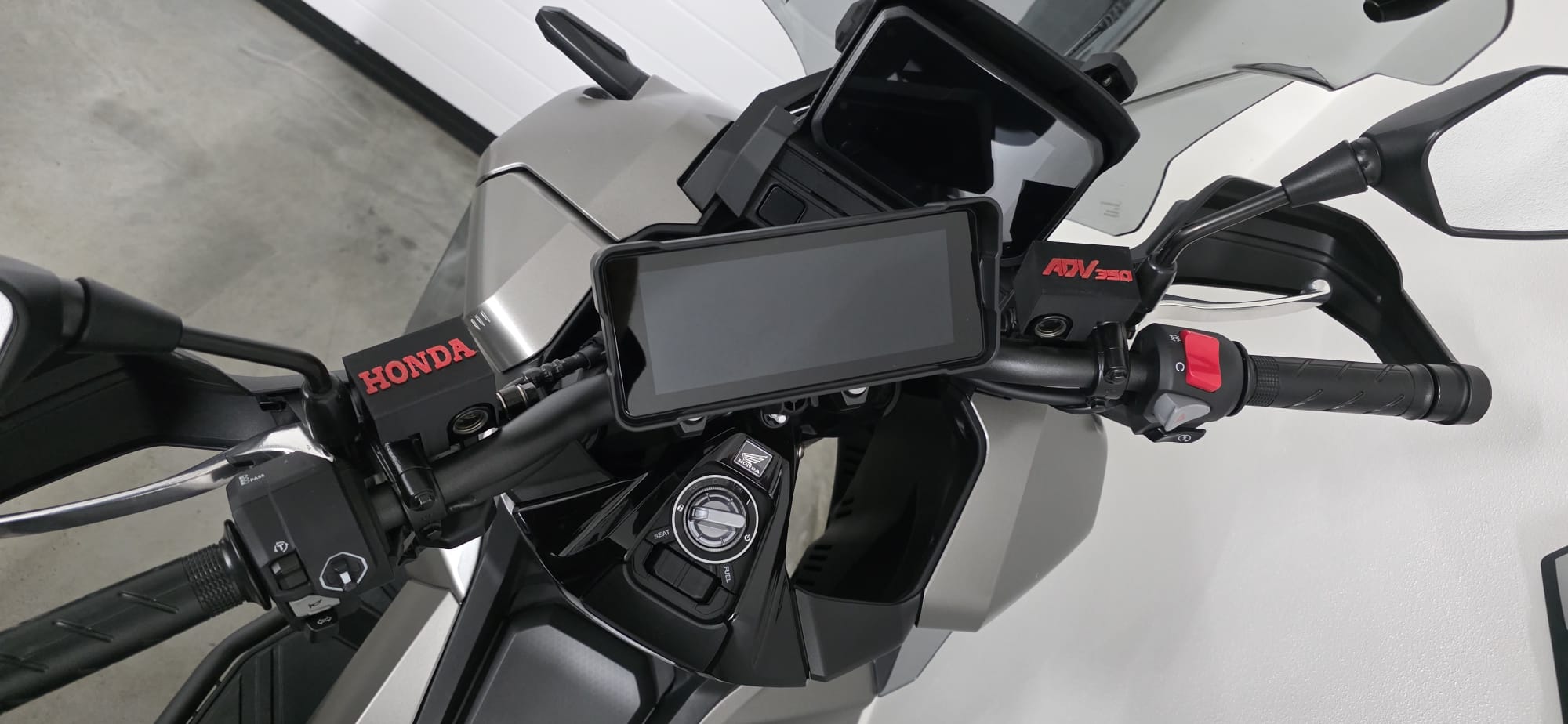 HONDA ADV 350 brake cover