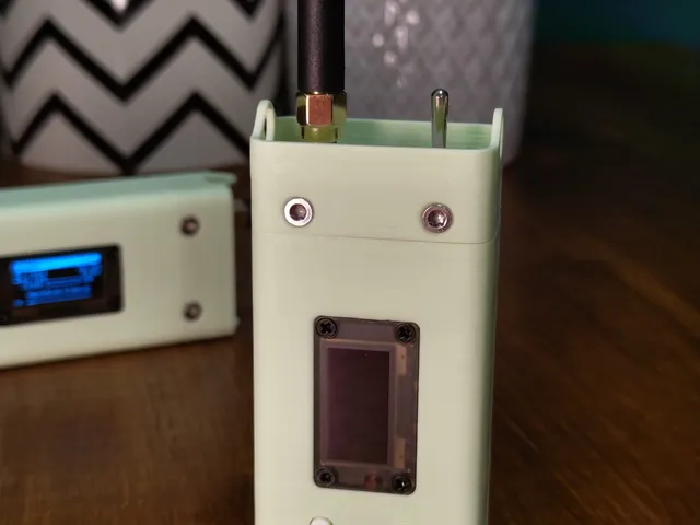Heltec V4 Minimalist Case with Battery Switch and Optional GPS Support