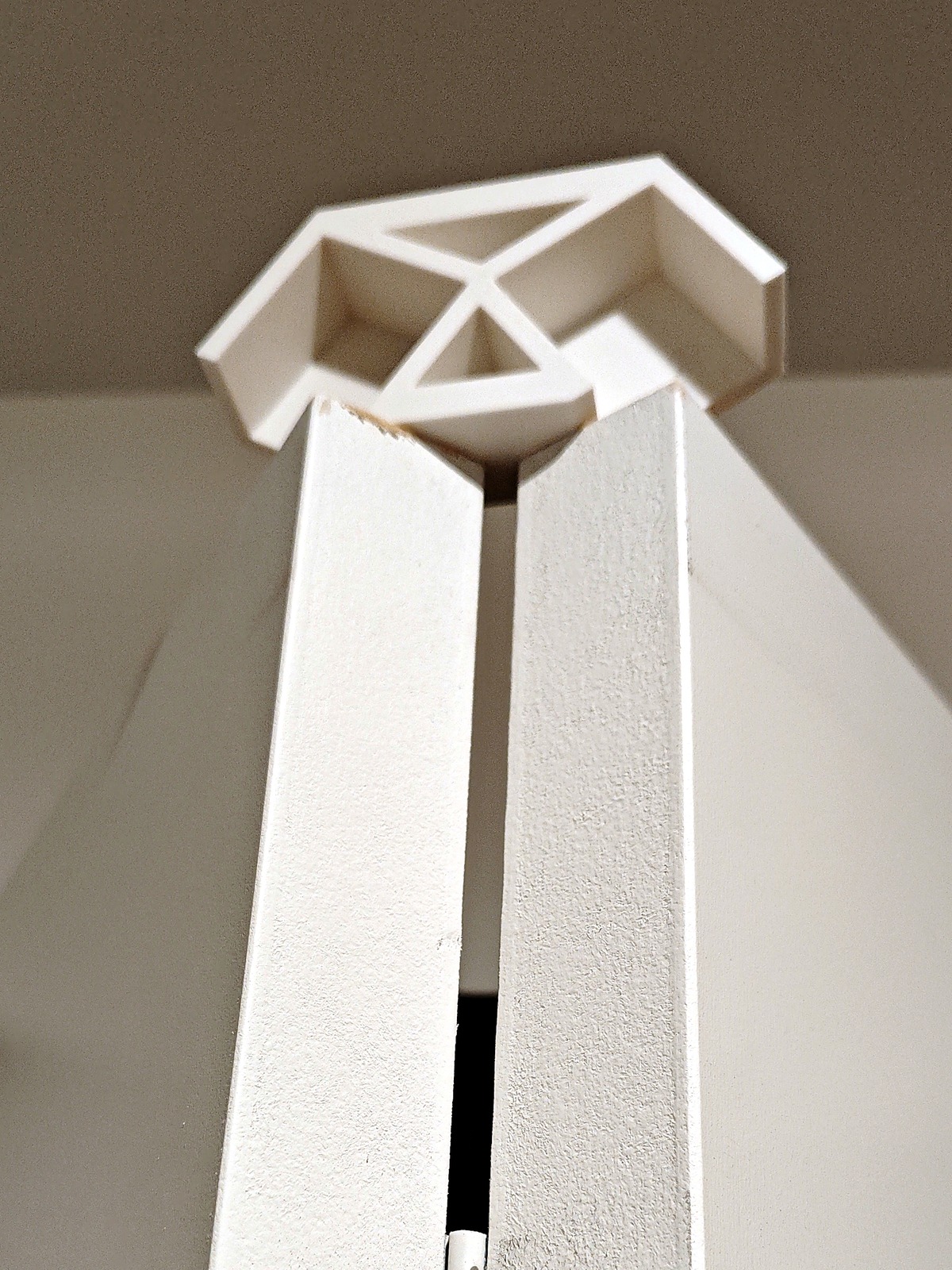 Bifold Door Holder, 65°, for 35 mm Panels — thumbnail 3