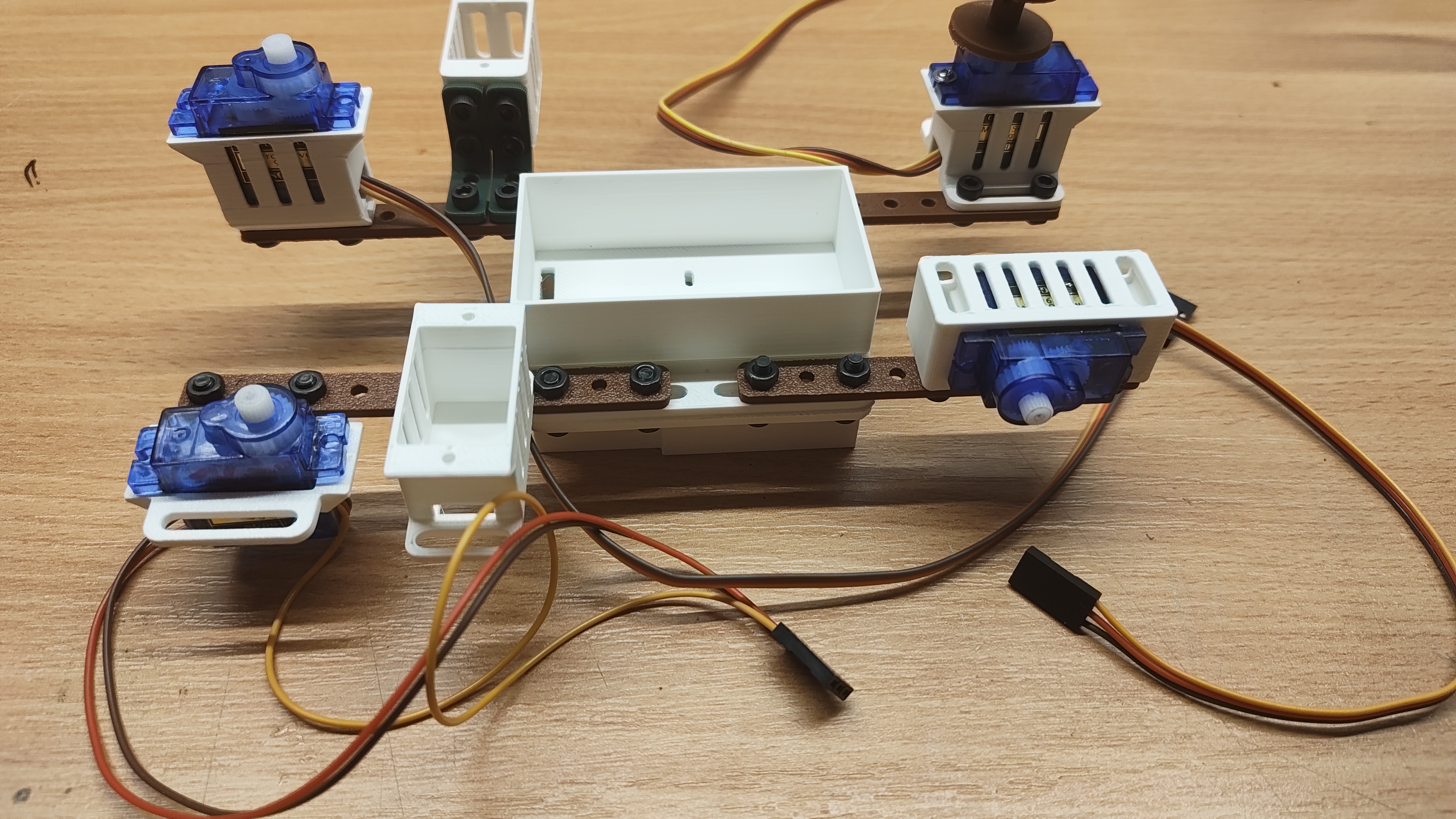 Robotic League servo modules — miniatura 2