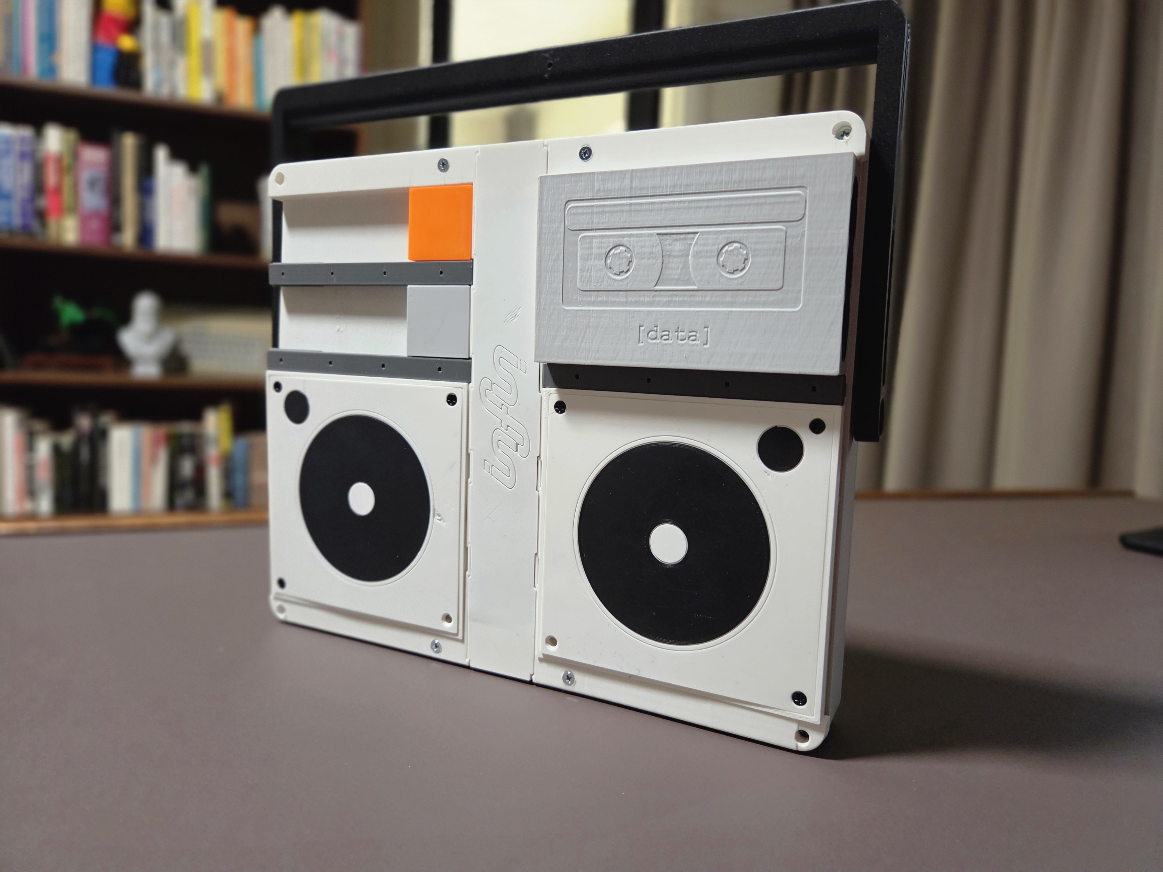 Project INFIN_IT: A Framework 12 Based Modular Workstation with Repurposed Components — miniatura 5