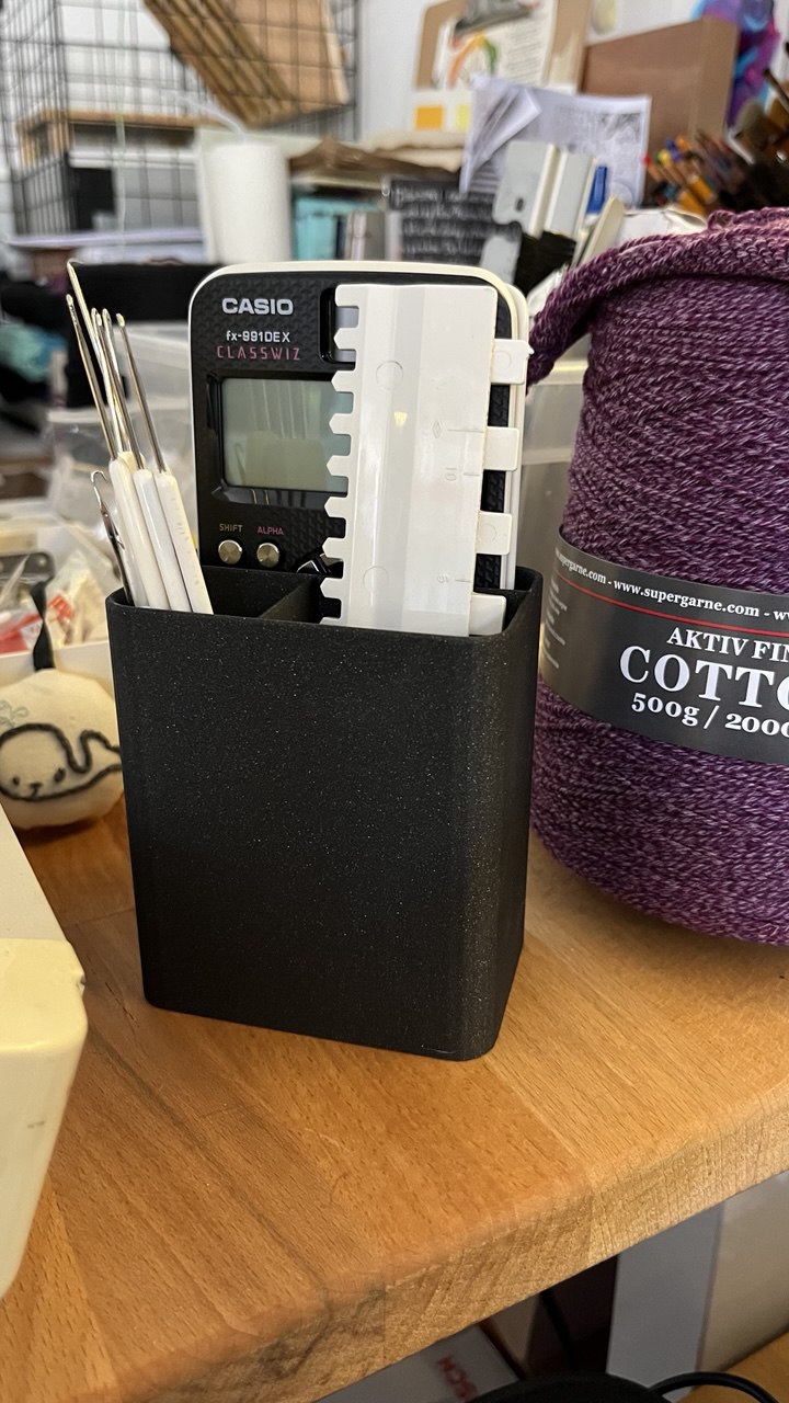 Knitting machine tool holder — miniatura 2