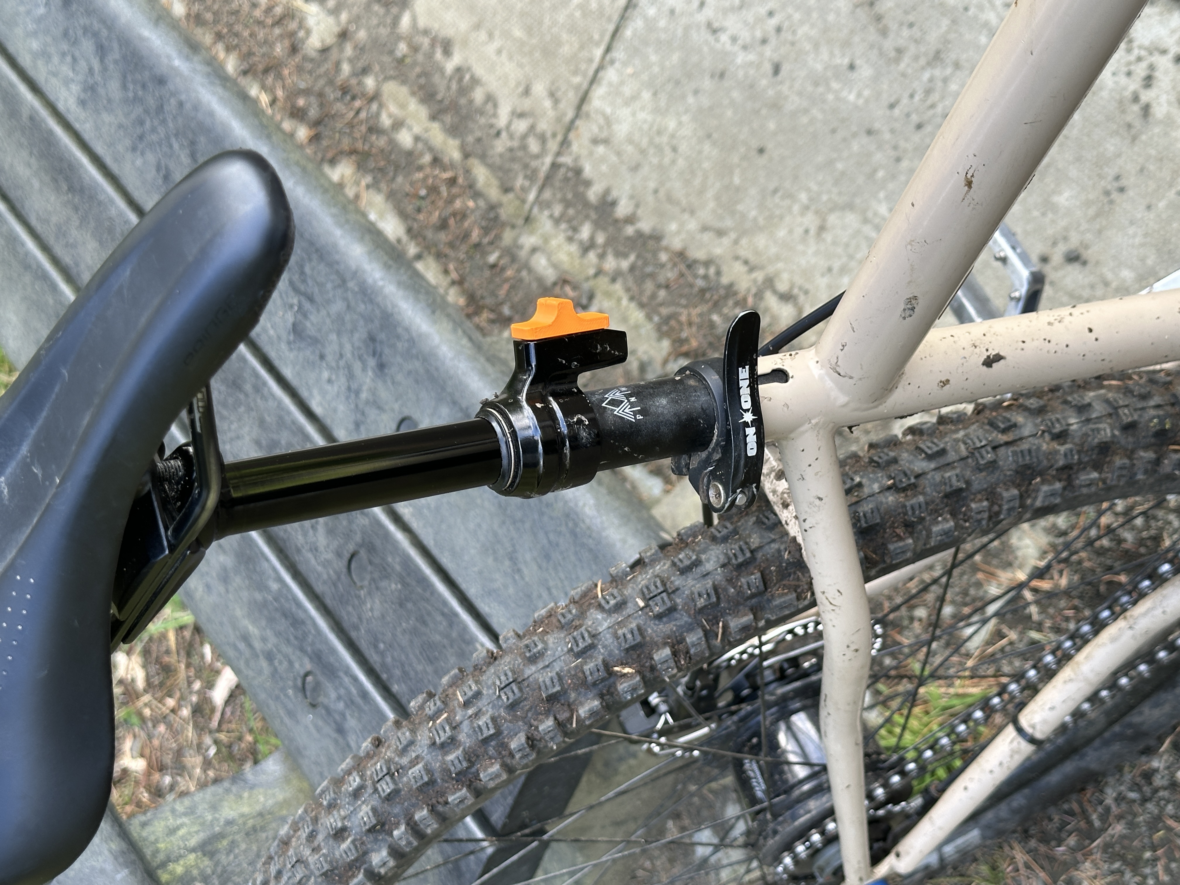 PNW External Dropper Post Button